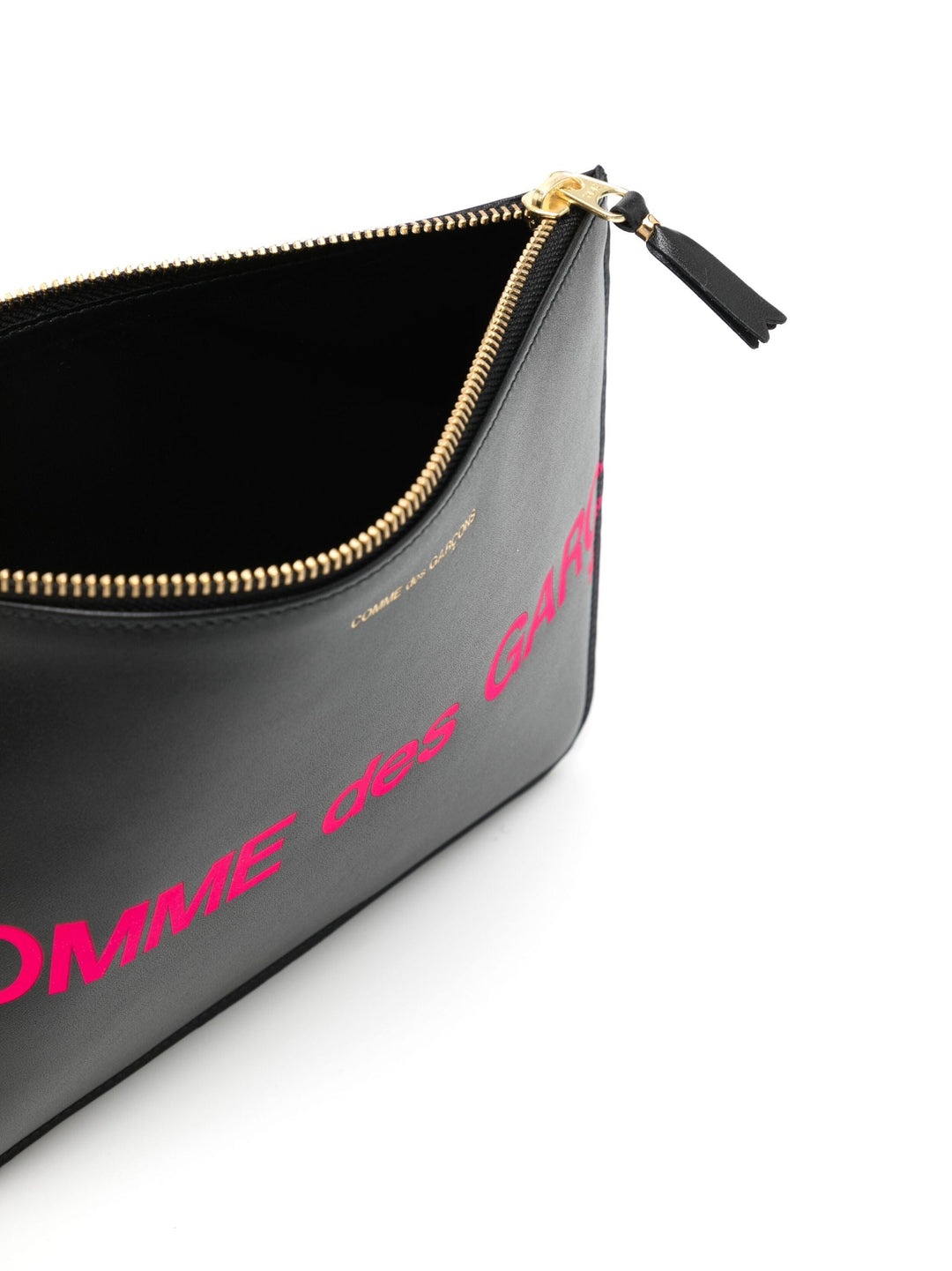 Huge Logo Handbag 215X160 - 3