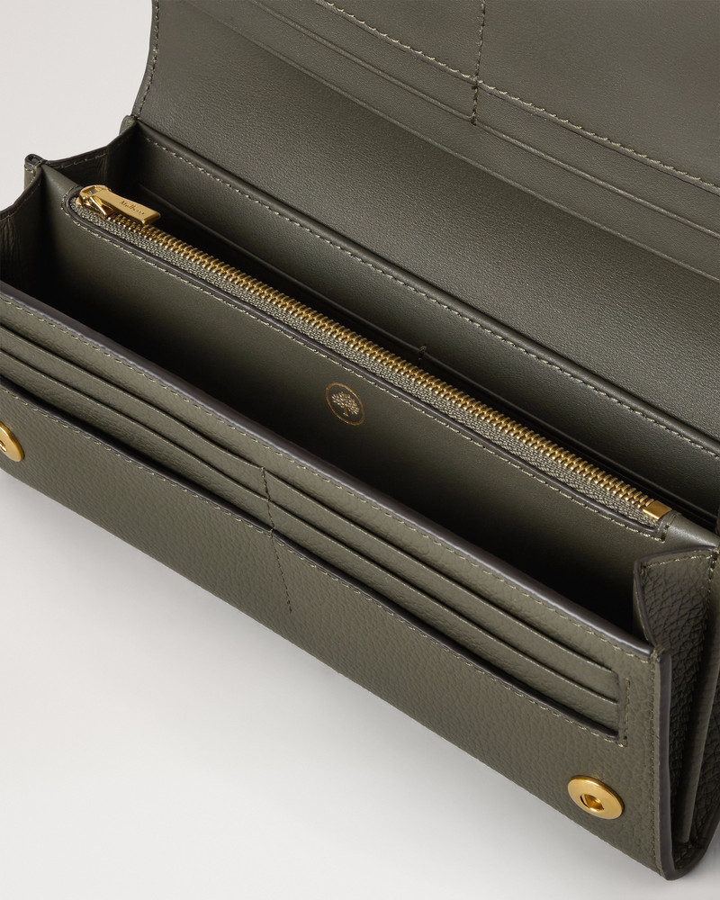 Mulberry Continental Wallet
Juniper Green Small Classic Grain outlook