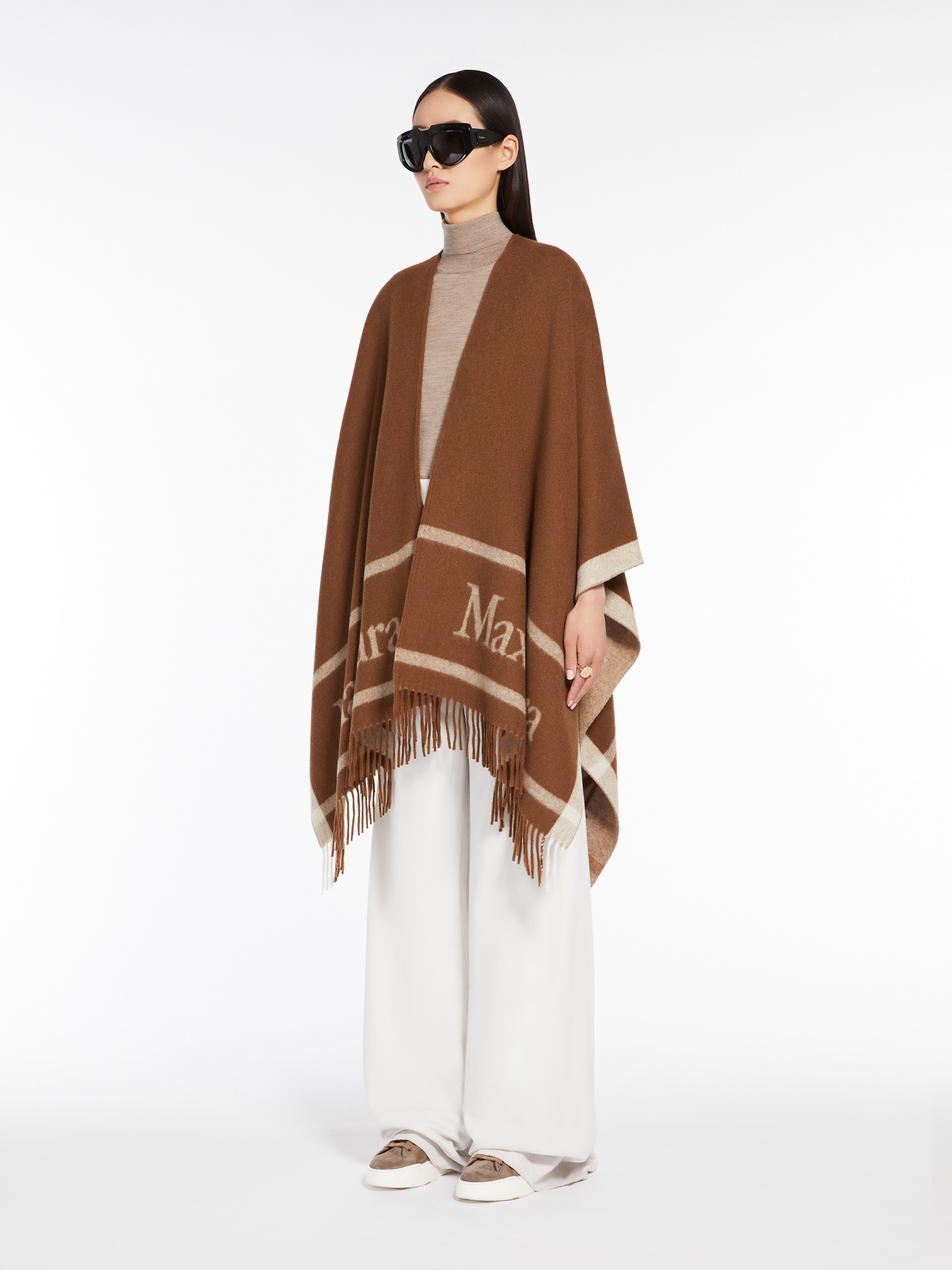 【関税&送料込】Max Mara Poncho 27694142_57471277_322.jpg