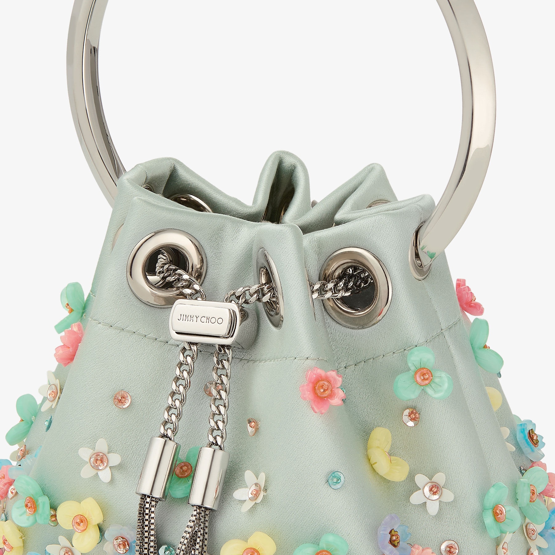 Micro Bon Bon
Light Verde Satin Bag With Embroidery Daisies - 4