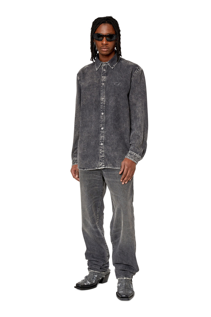 Diesel D-SIMPLY outlook
