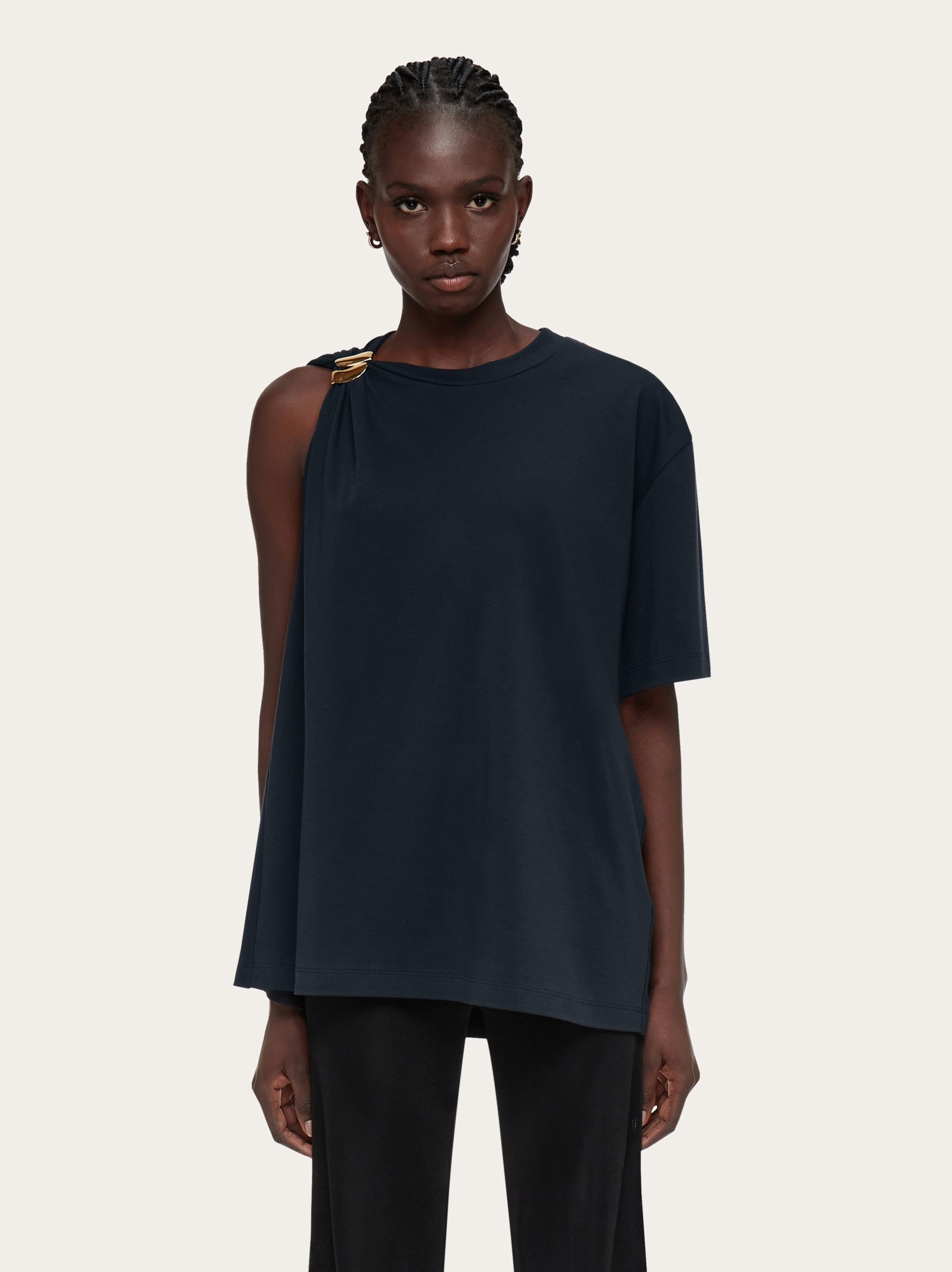 Crew neck t-shirt with golden clip - 2