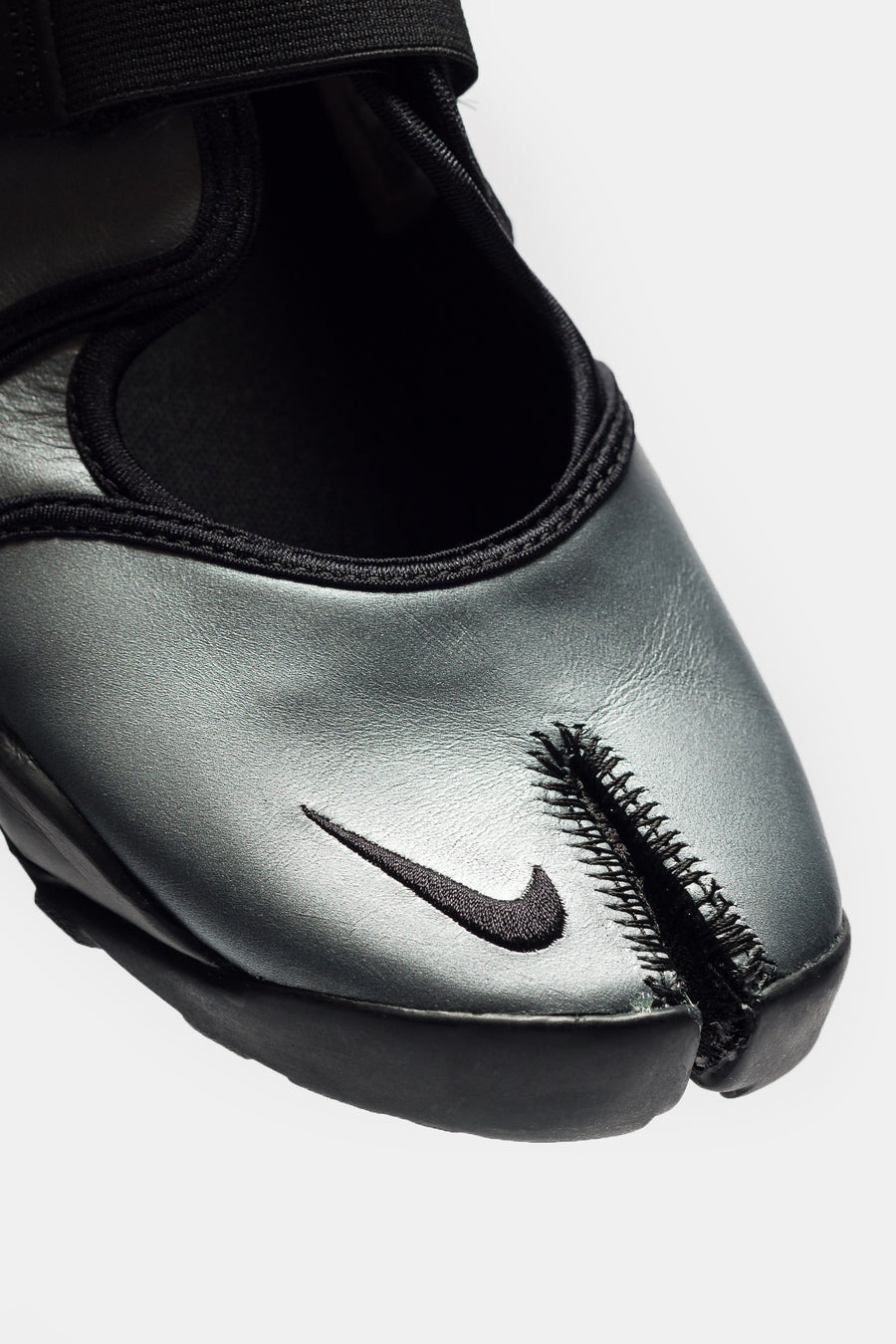 Air Rift Leather Sneaker in Metallic Silver/Black - 6