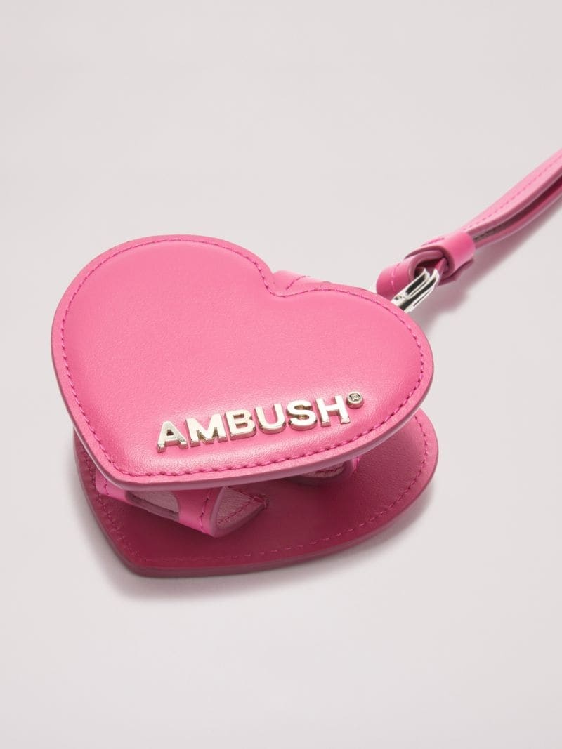 Heart Airpods Case - 4