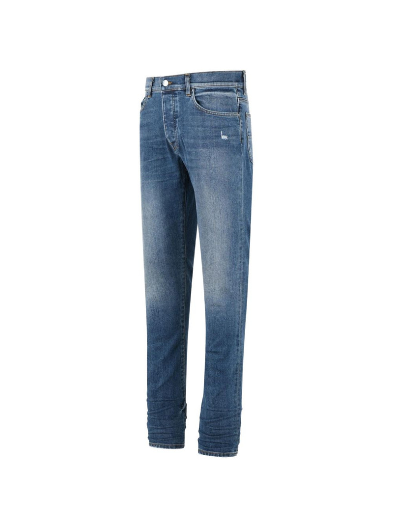 straight-leg jeans 3