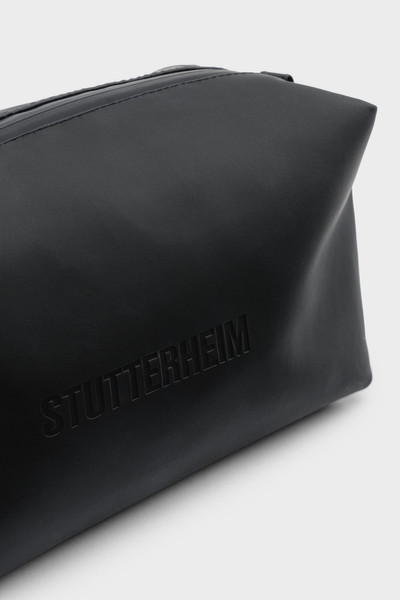 Stutterheim Container Large Wash Bag Black outlook