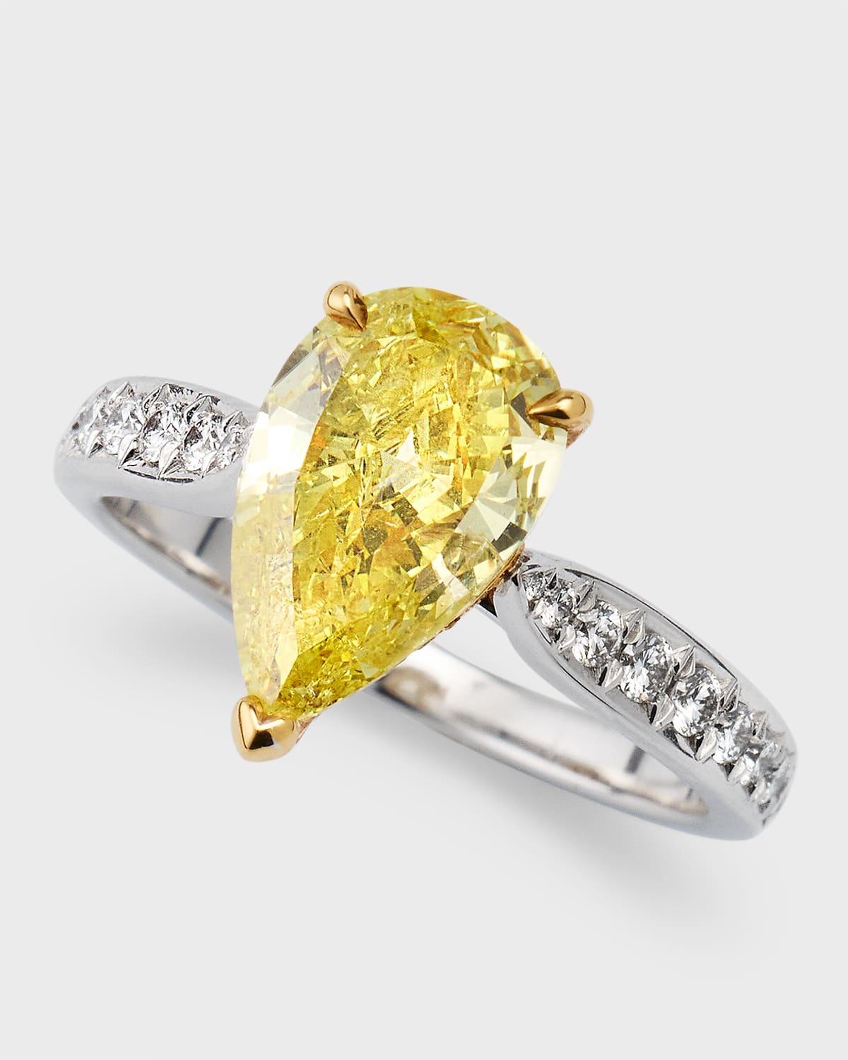 High Jewelry 18K White Gold One-of-a-Kind Yellow Diamond Solitaire Ring - 3