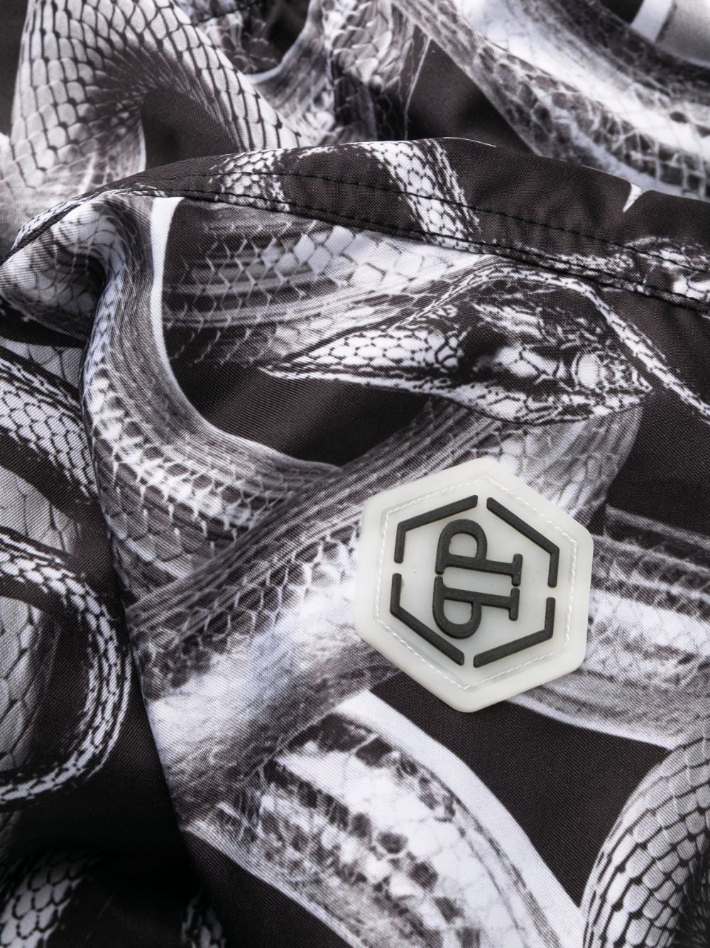 Snake logo-print swim shorts - 3