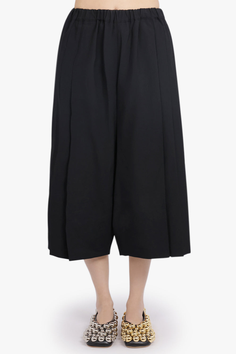 PLEAT DETAIL RELAXED FIT CROP PANT | BLACK - 3