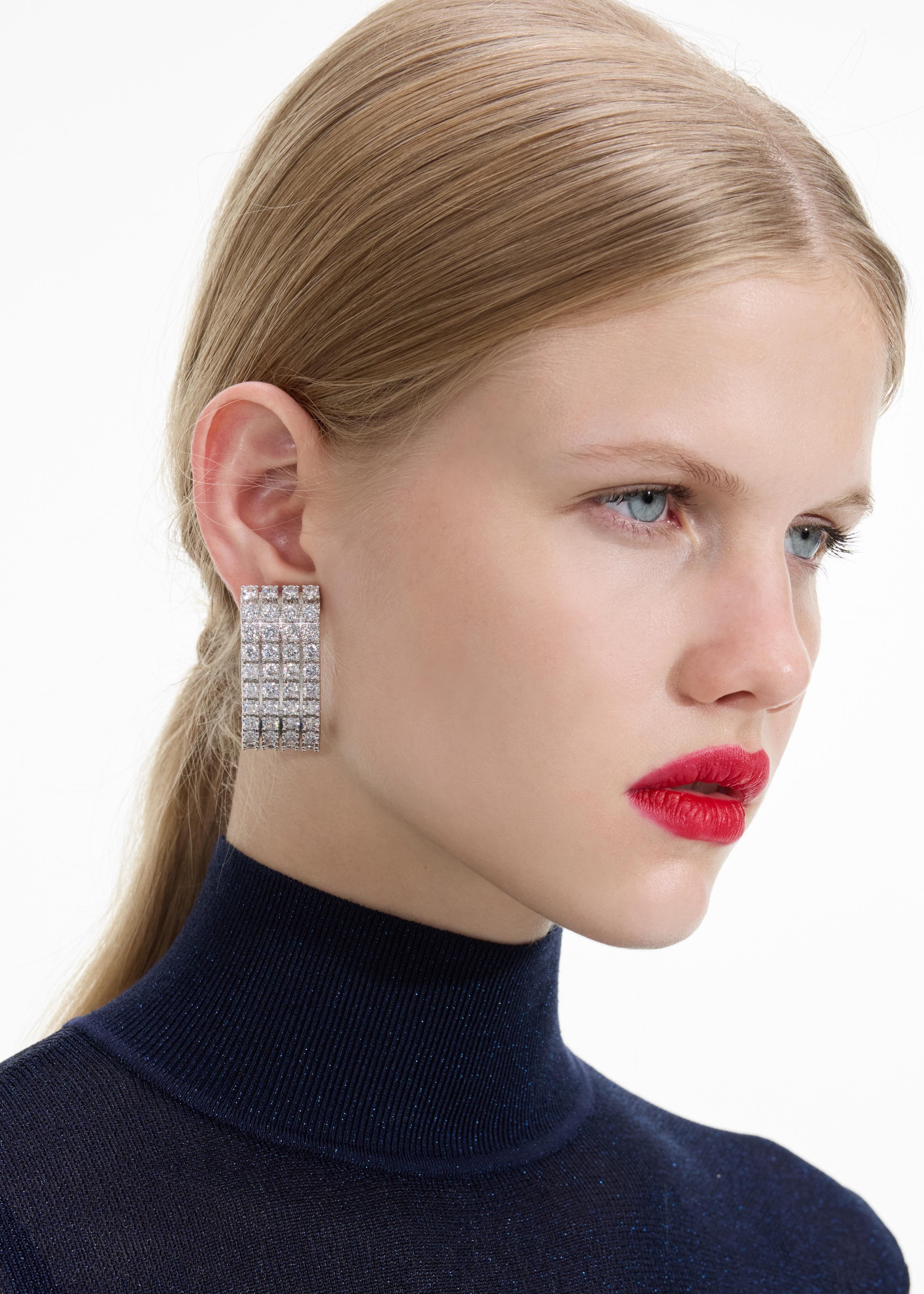 Crystal Chainmail Earrings - 3