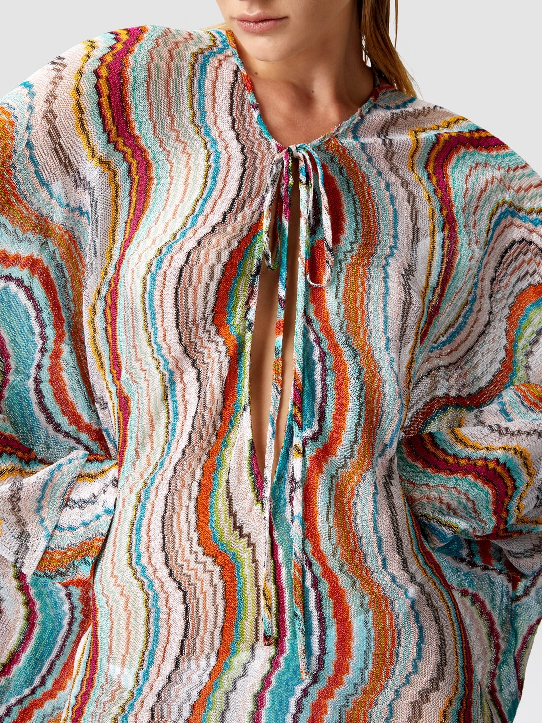 Long-sleeved cover-up kaftan with lamé wave motif - 5