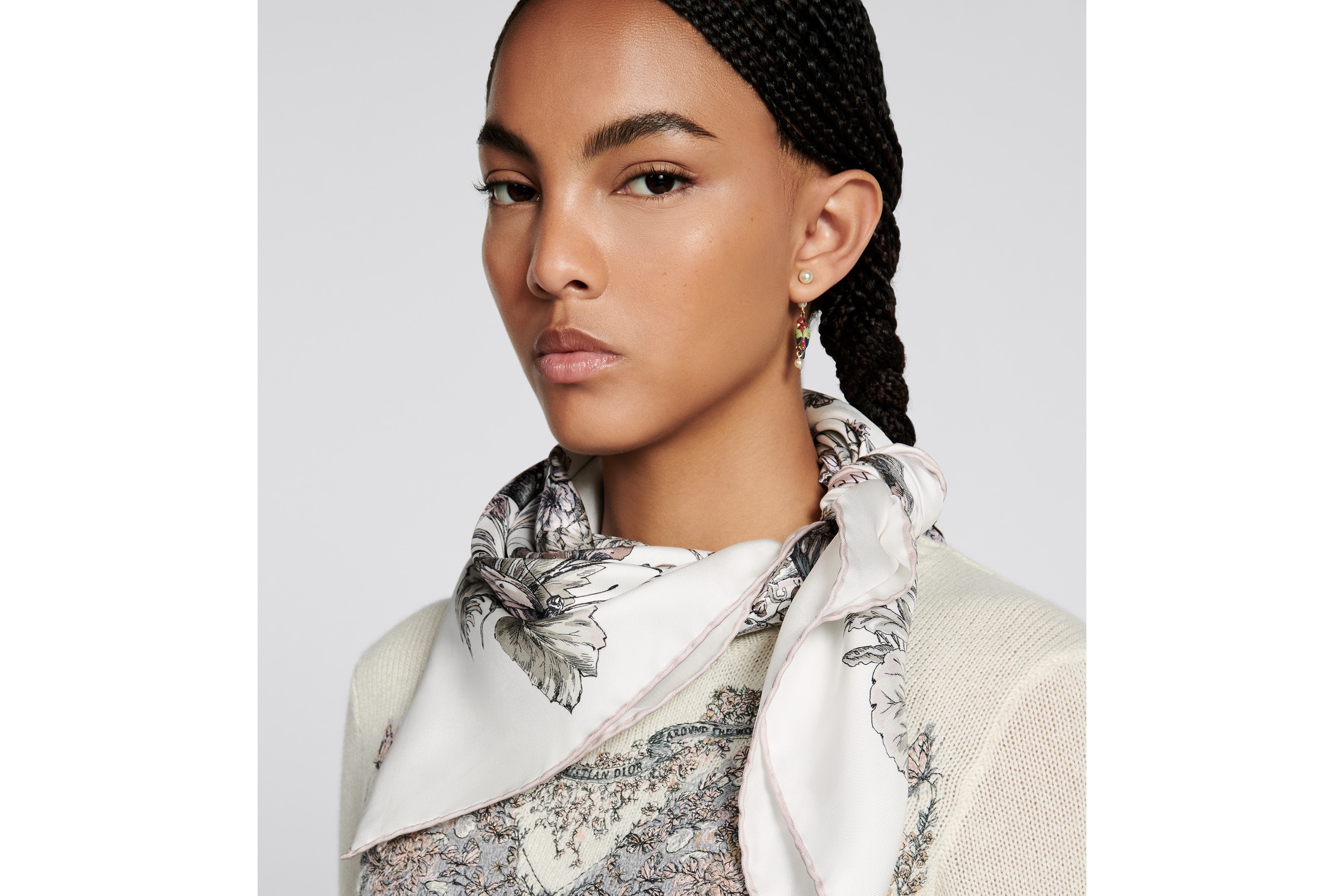 Dior Butterfly Around the World 90 Square Scarf | REVERSIBLE Dior Butterfly Around the World 90 Square Scarf | REVERSIBLE