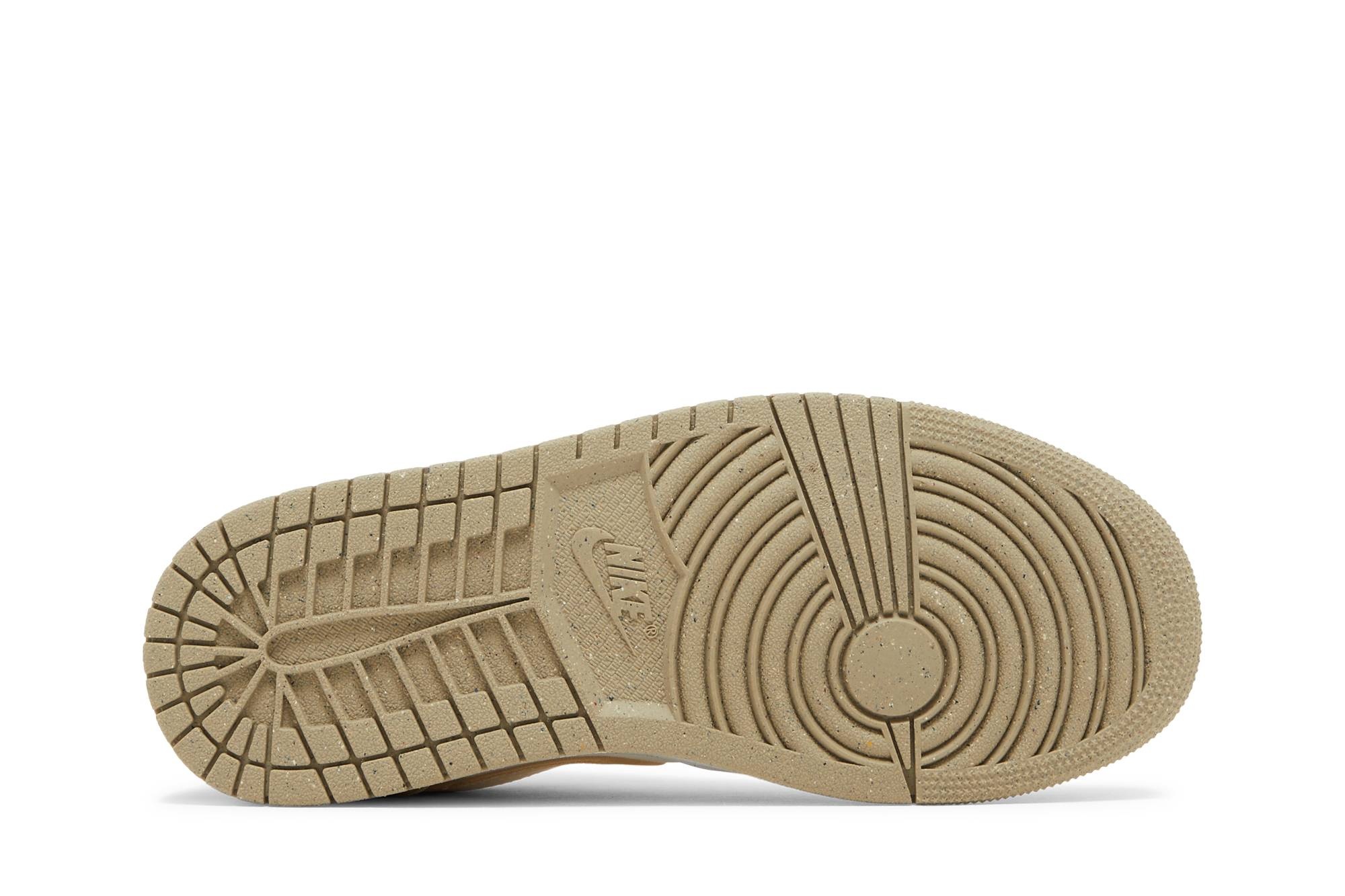 Wmns Air Jordan 1 Low SE 'Team Gold' - 4