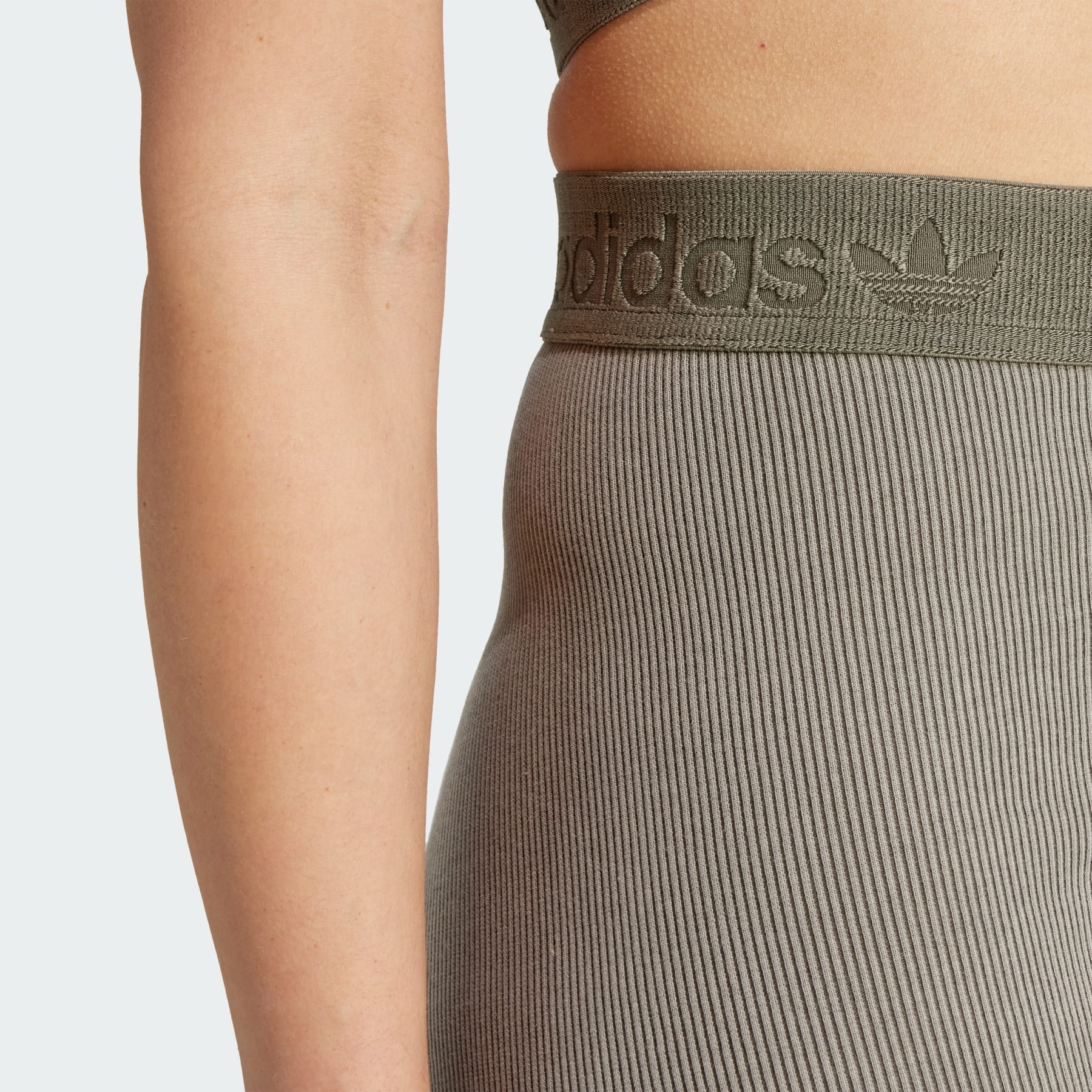 Essentials Rib 1/4 Washed Shorts - 6