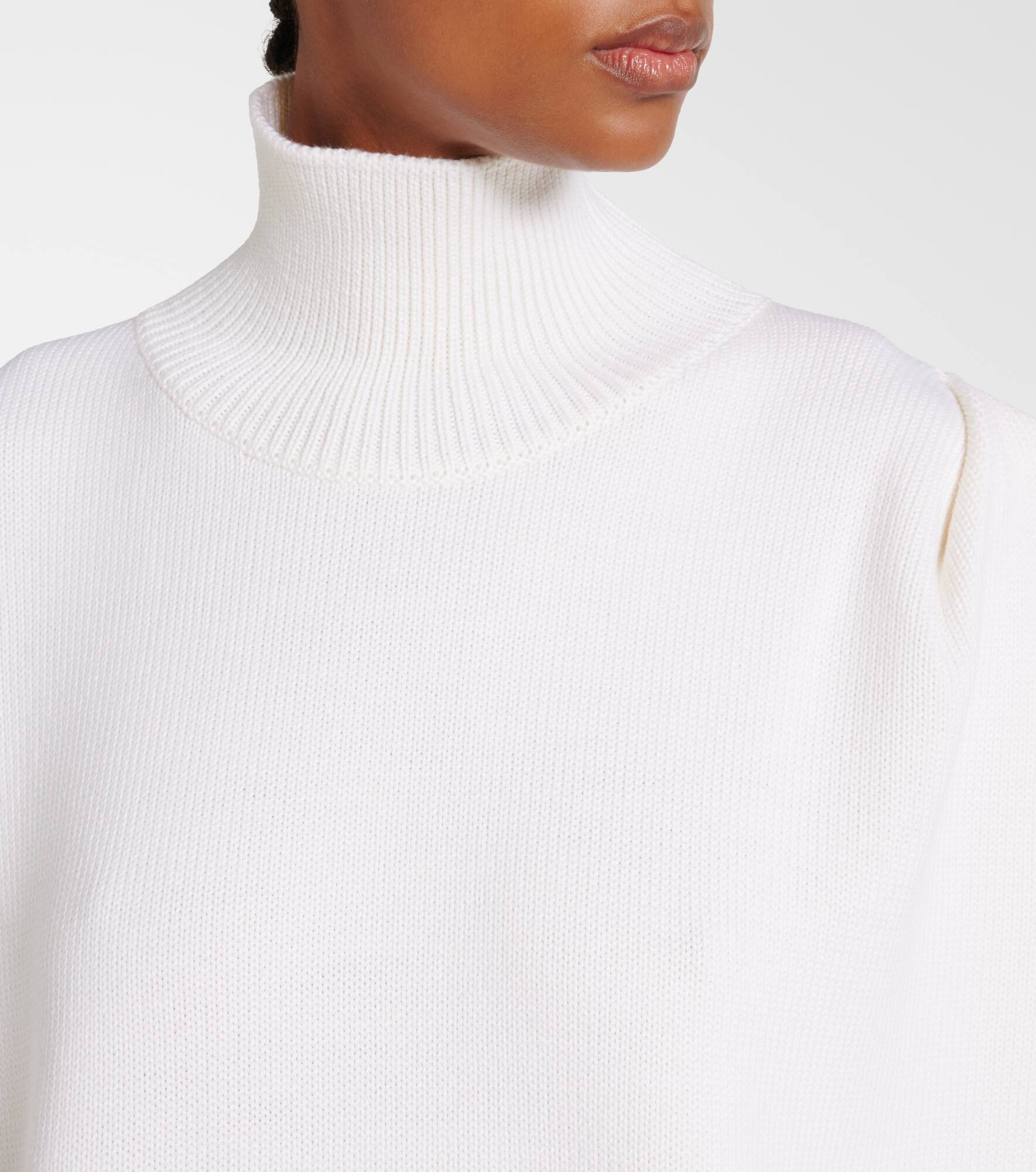 Asymmetric caped wool sweater - 4