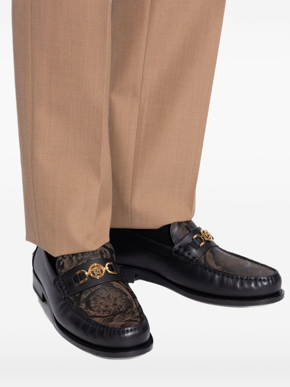 Medusa-head leather loafers - 5