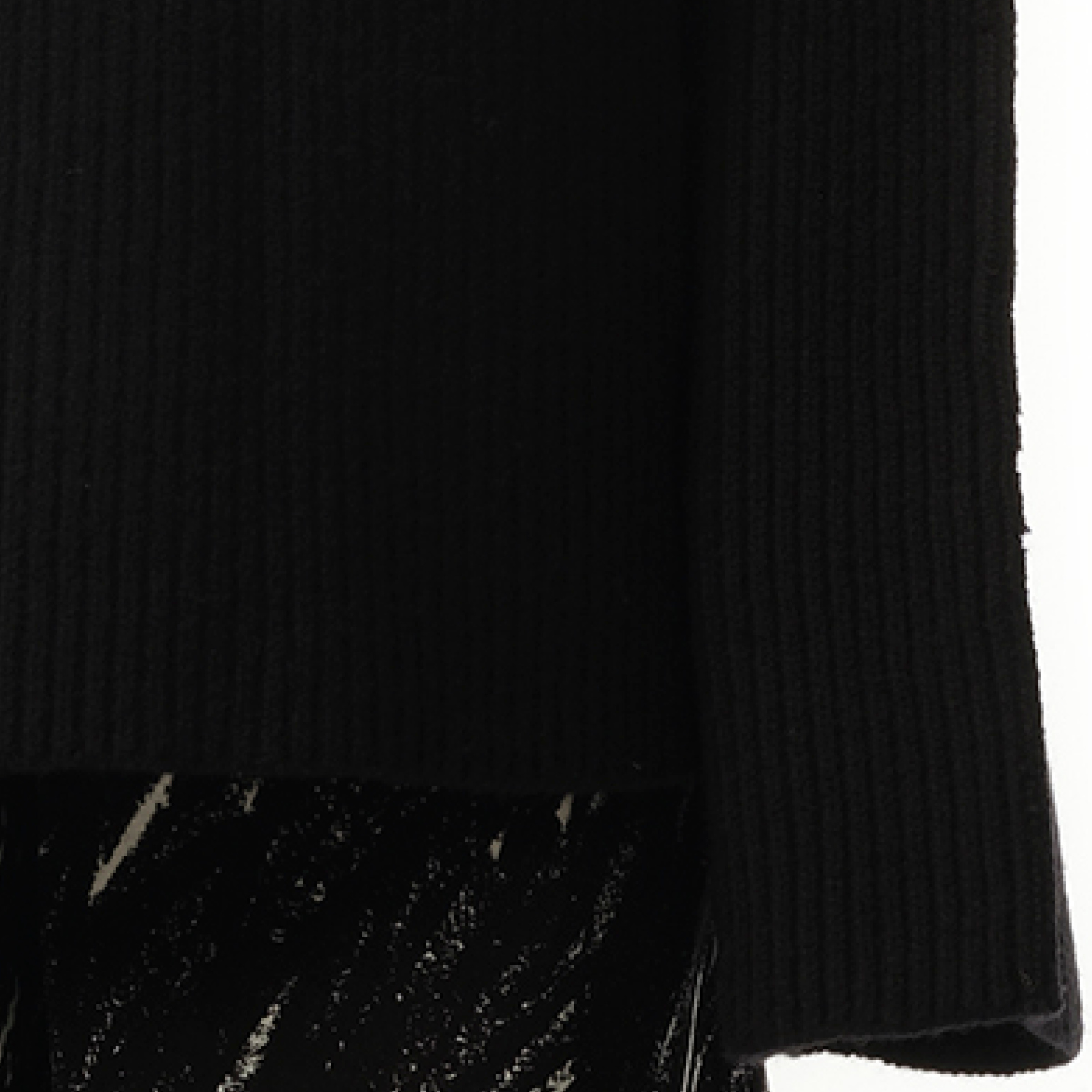 Long Sleeve Turtleneck Sweater in Black - 3