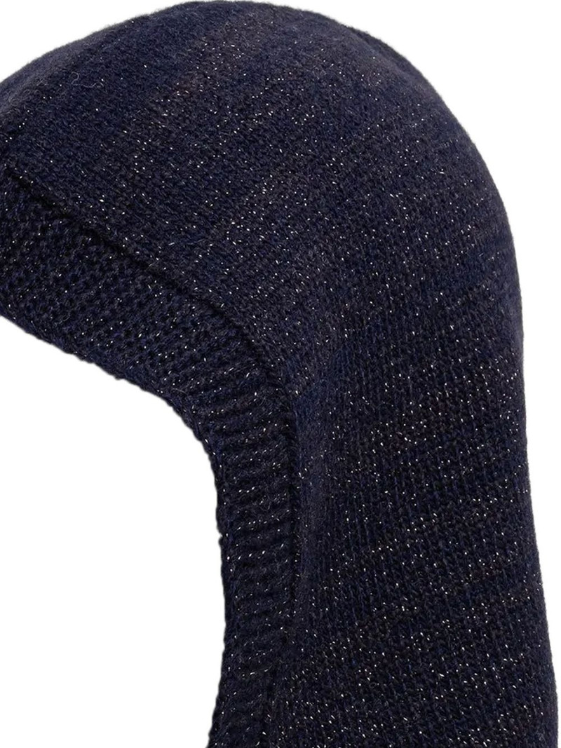 ribbed hood 3