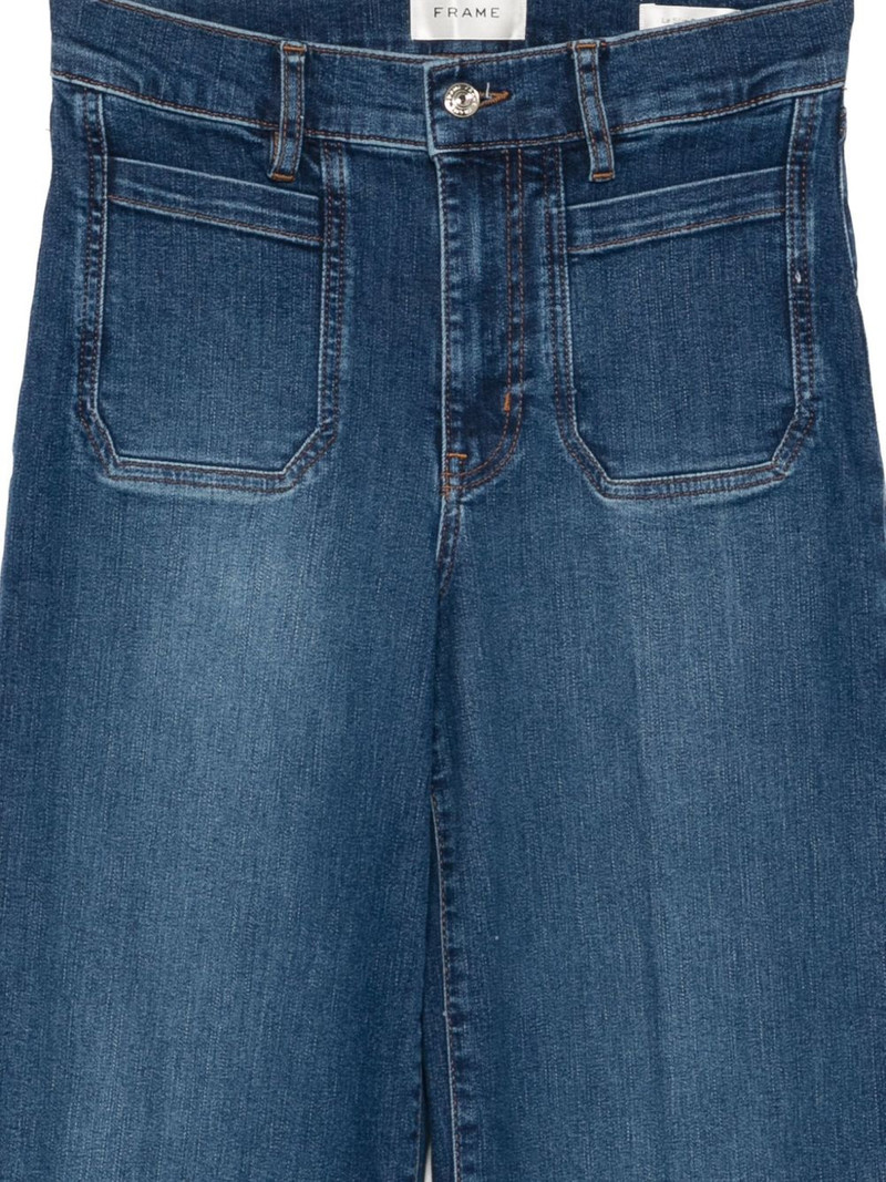 button-fastening jeans 3