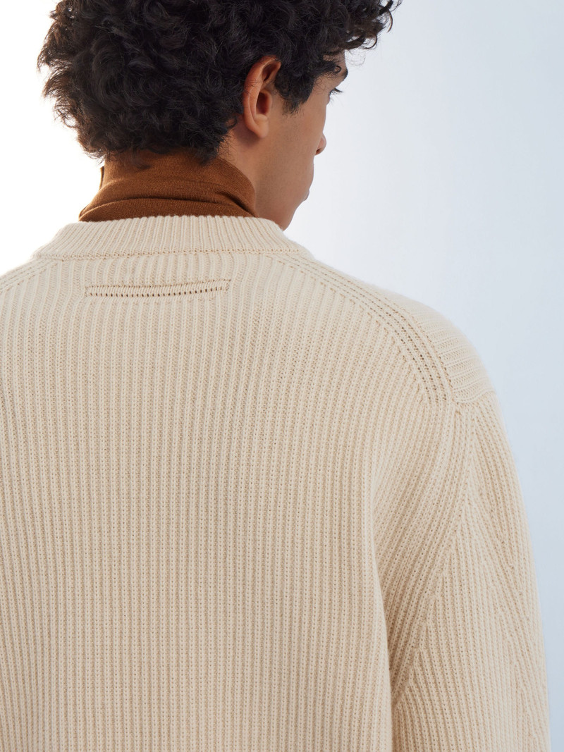 IVORY OASI CASHMERE CREWNECK 4