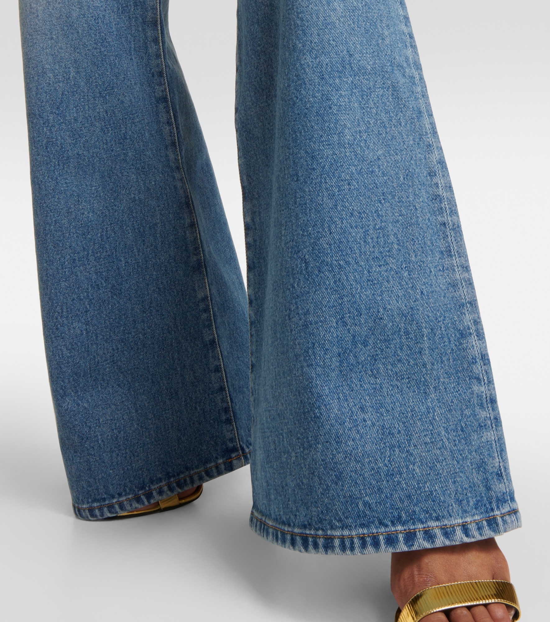 High-rise flared jeans - 5