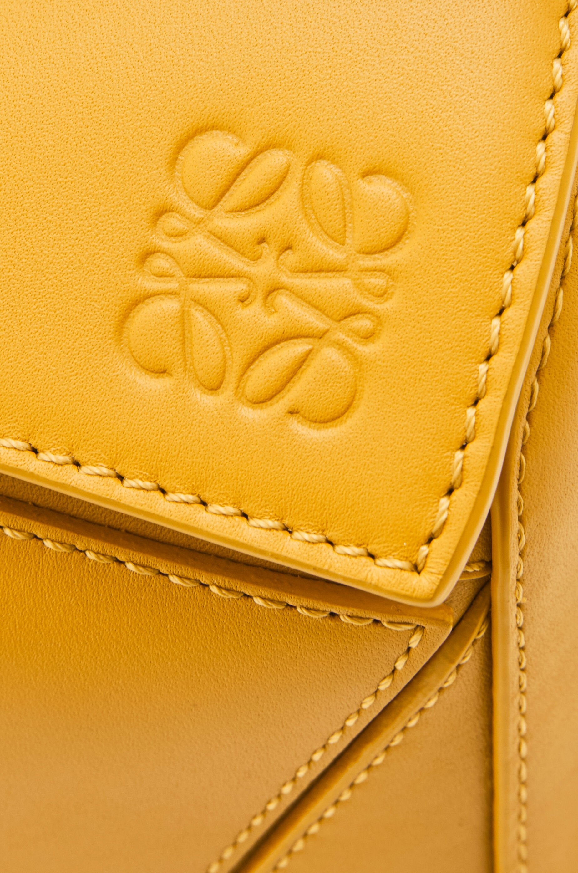 Small Puzzle bag in satin calfskin - 11