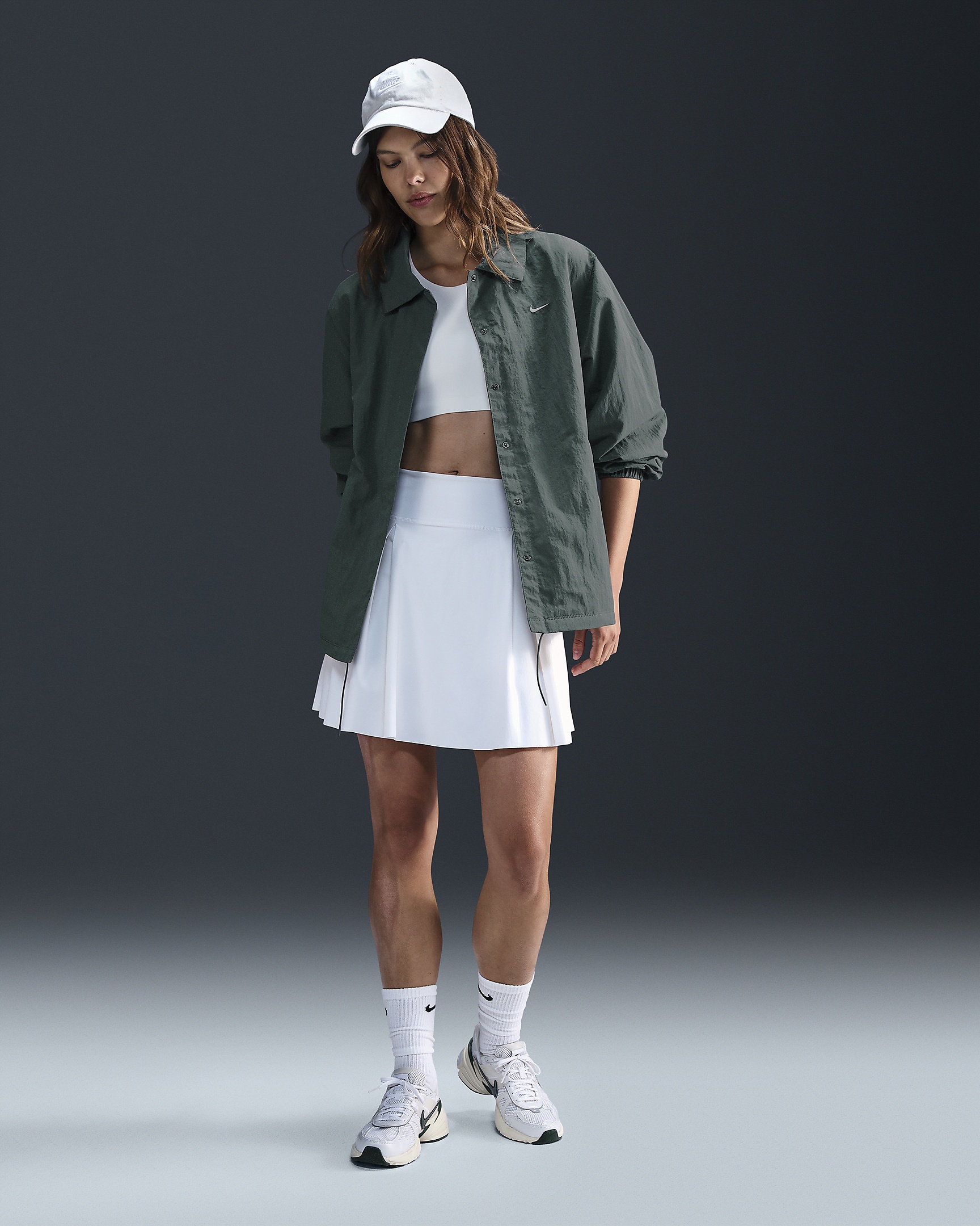 Nike Sportswear Essential Women's Oversized UV Woven Coaches' Jacket - 4