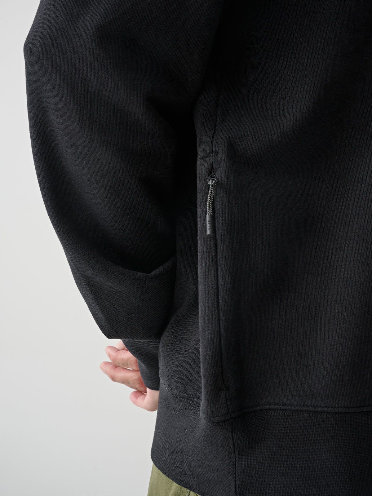 Essentials Crew - 5