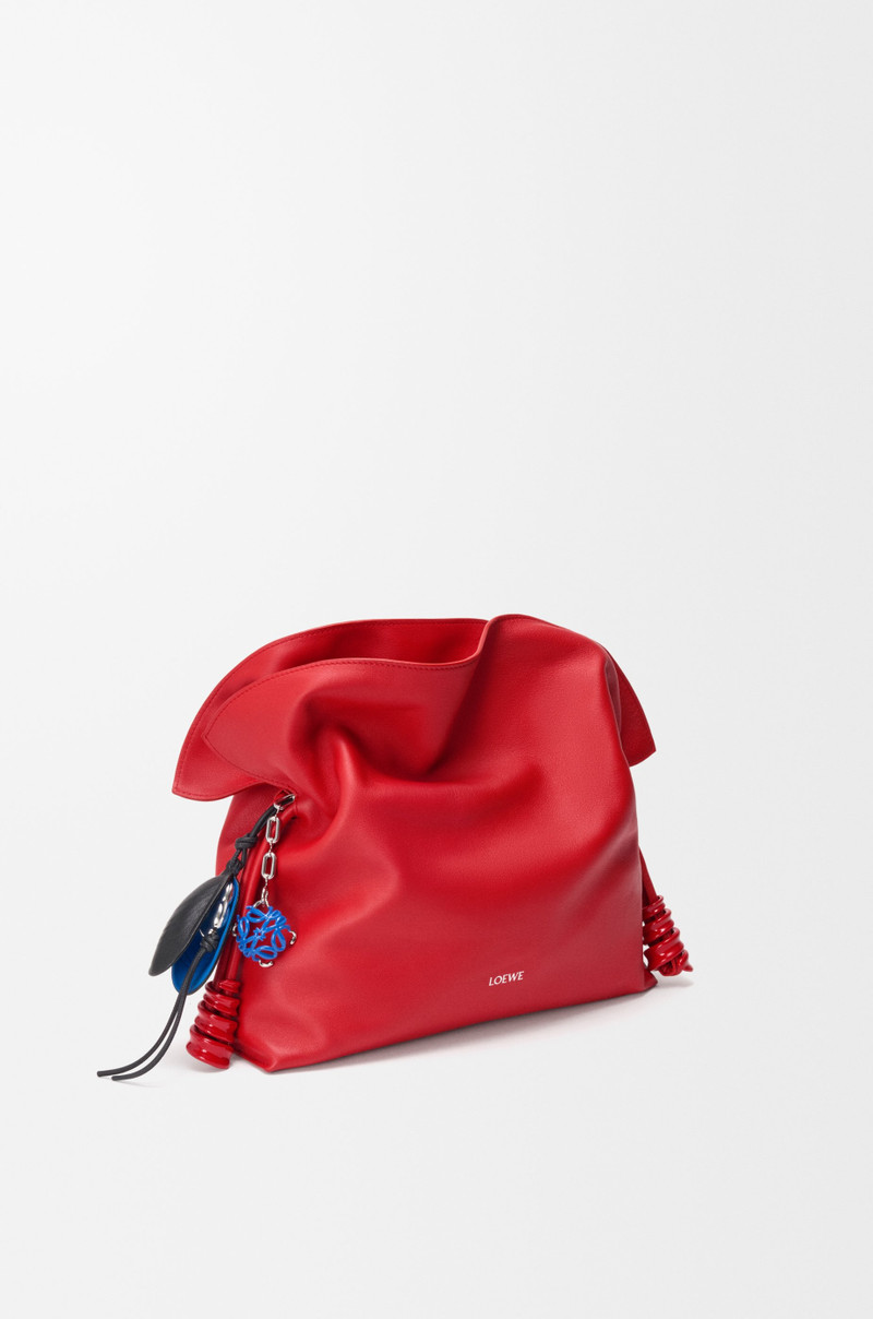 Shell charm in leather 5