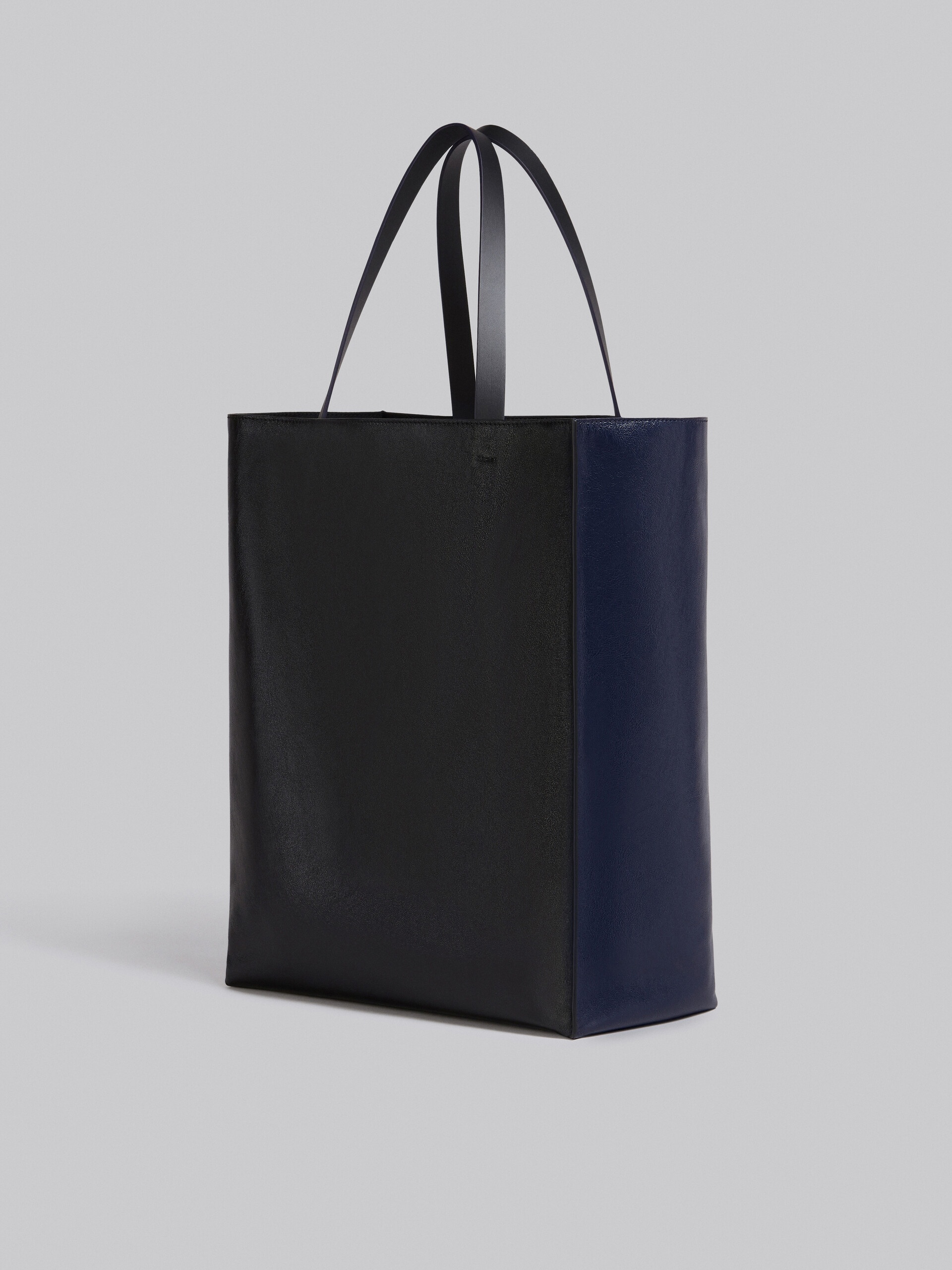 MUSEO SOFT LARGE BAG IN BLACK AND BLUE LEATHER - 3