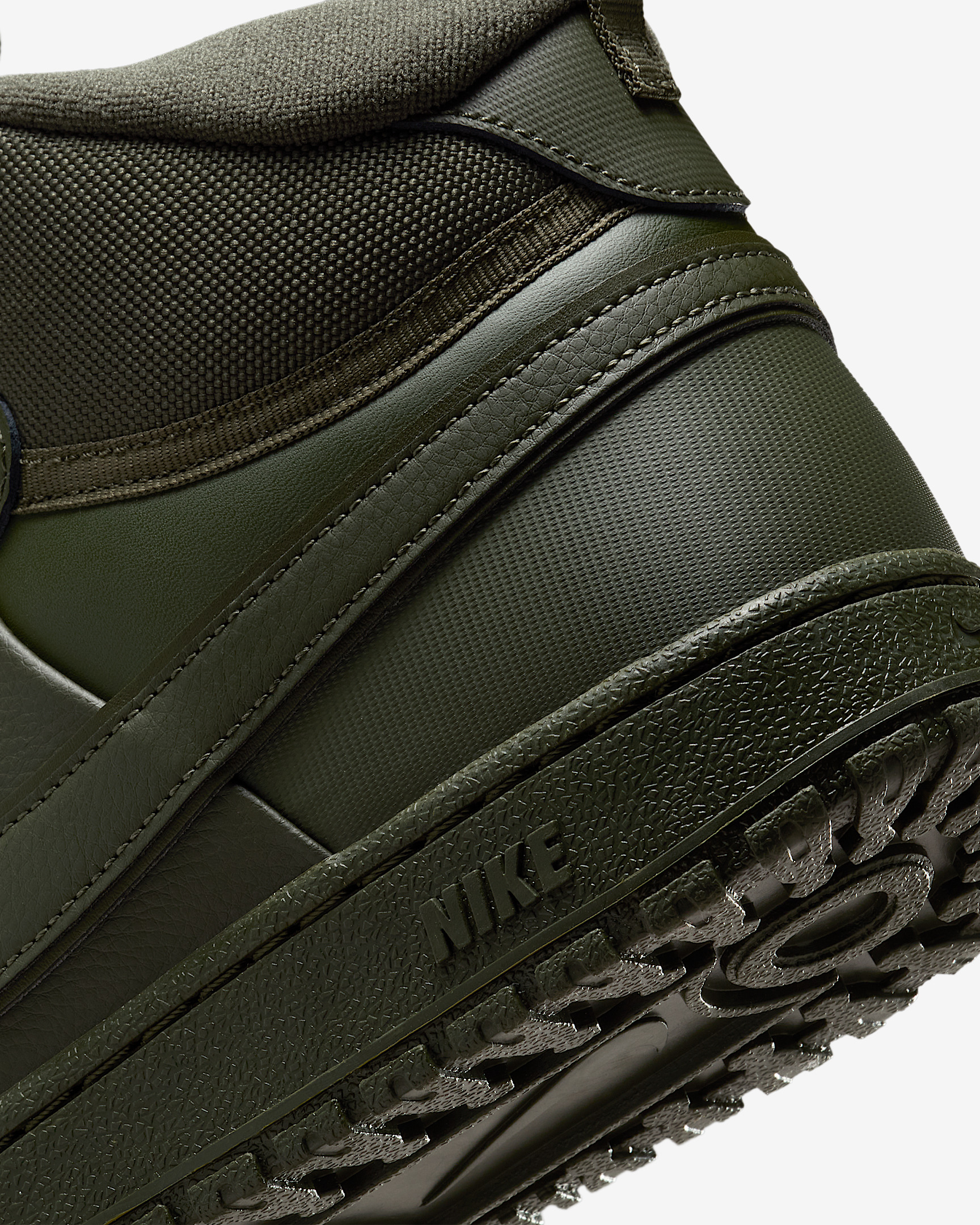 Nike Court Vision Mid Men's Winterized Shoes - 8
