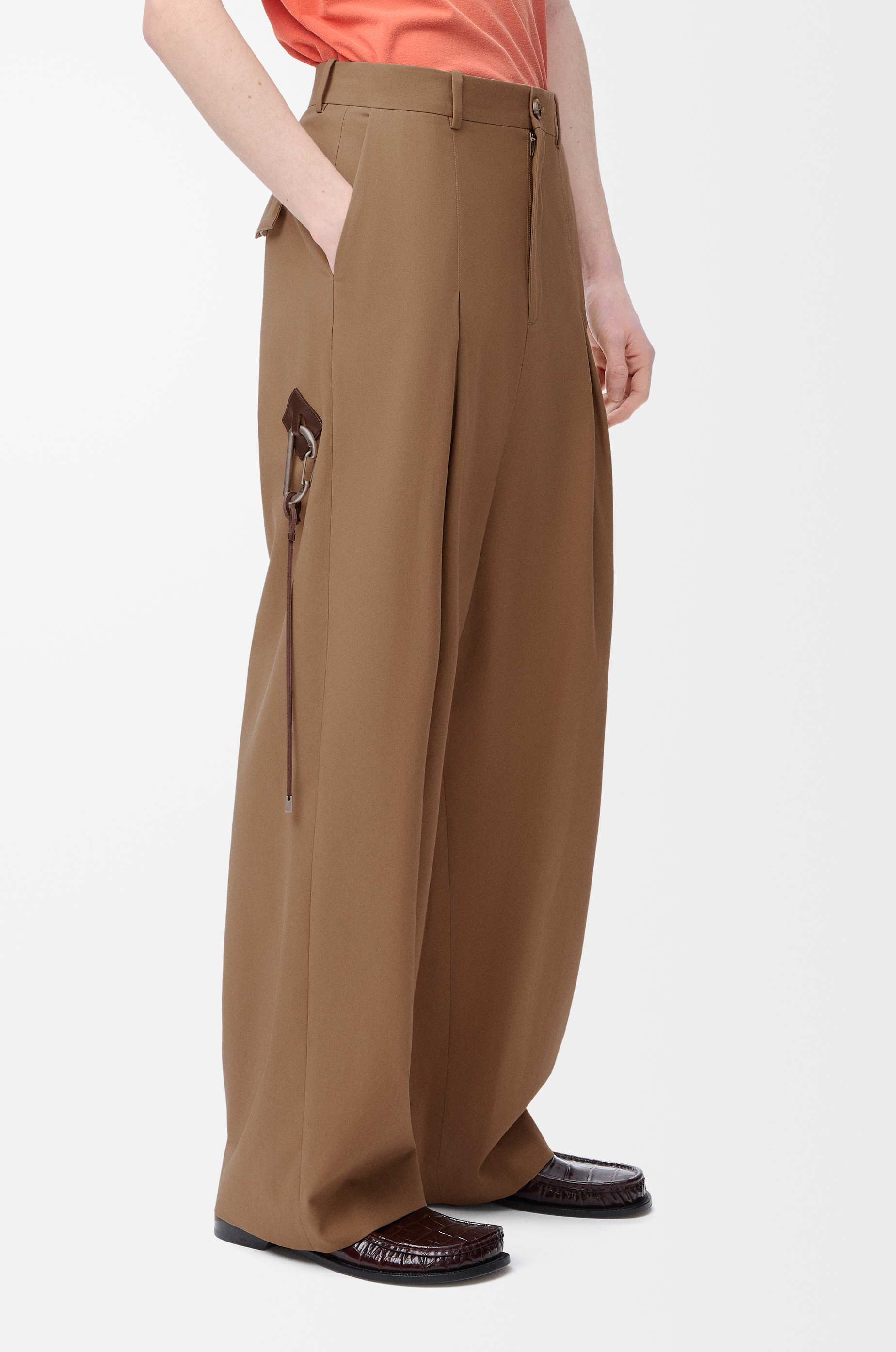 Low crotch trousers in cotton - 3