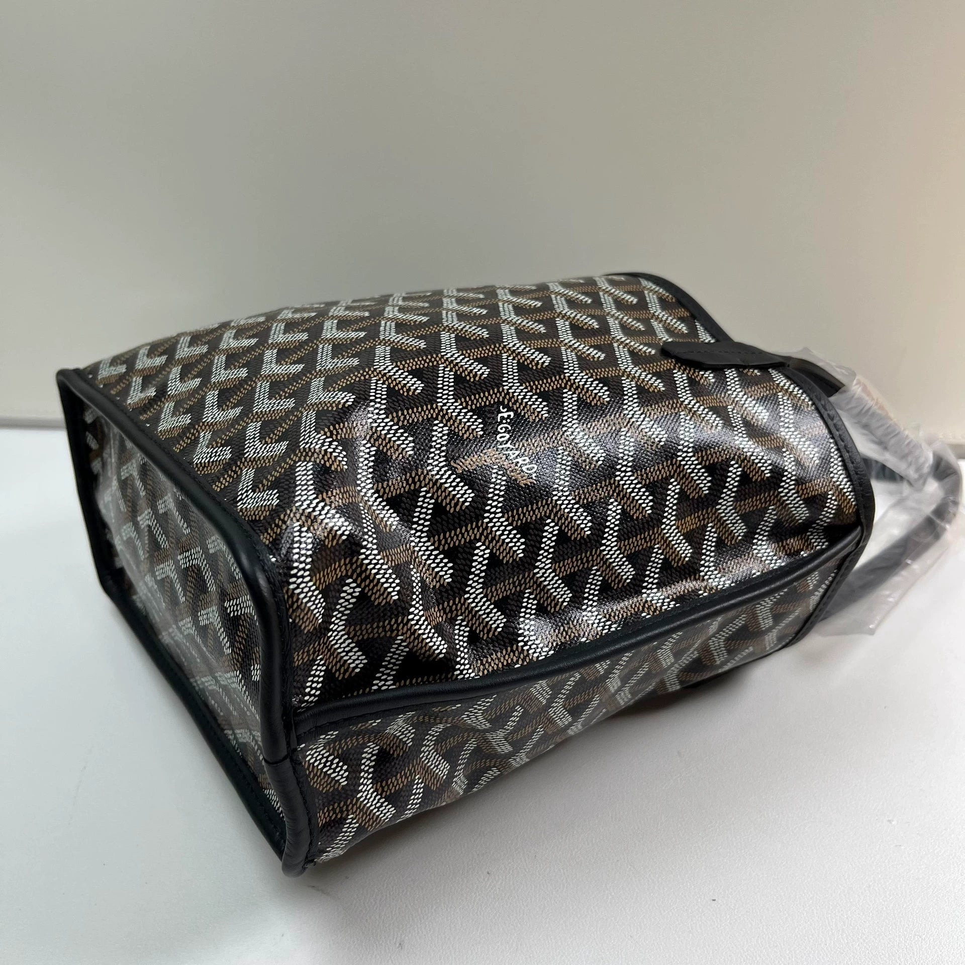 goyard tote - Goyard Tote Women Pre-Loved Bag Brand New Condition - 7