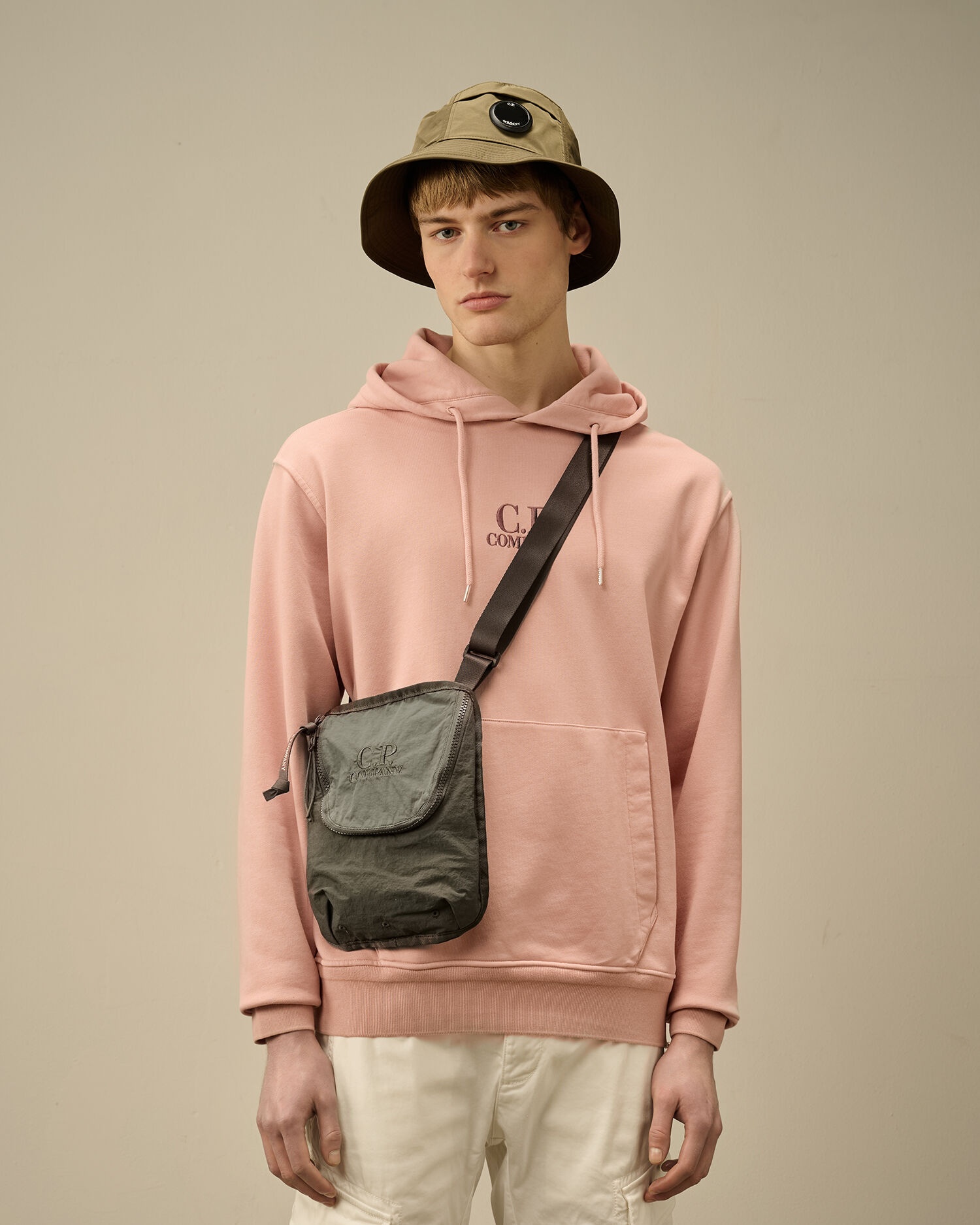 C.P. Company Plain Paper Touch Shoulder Bag | REVERSIBLE