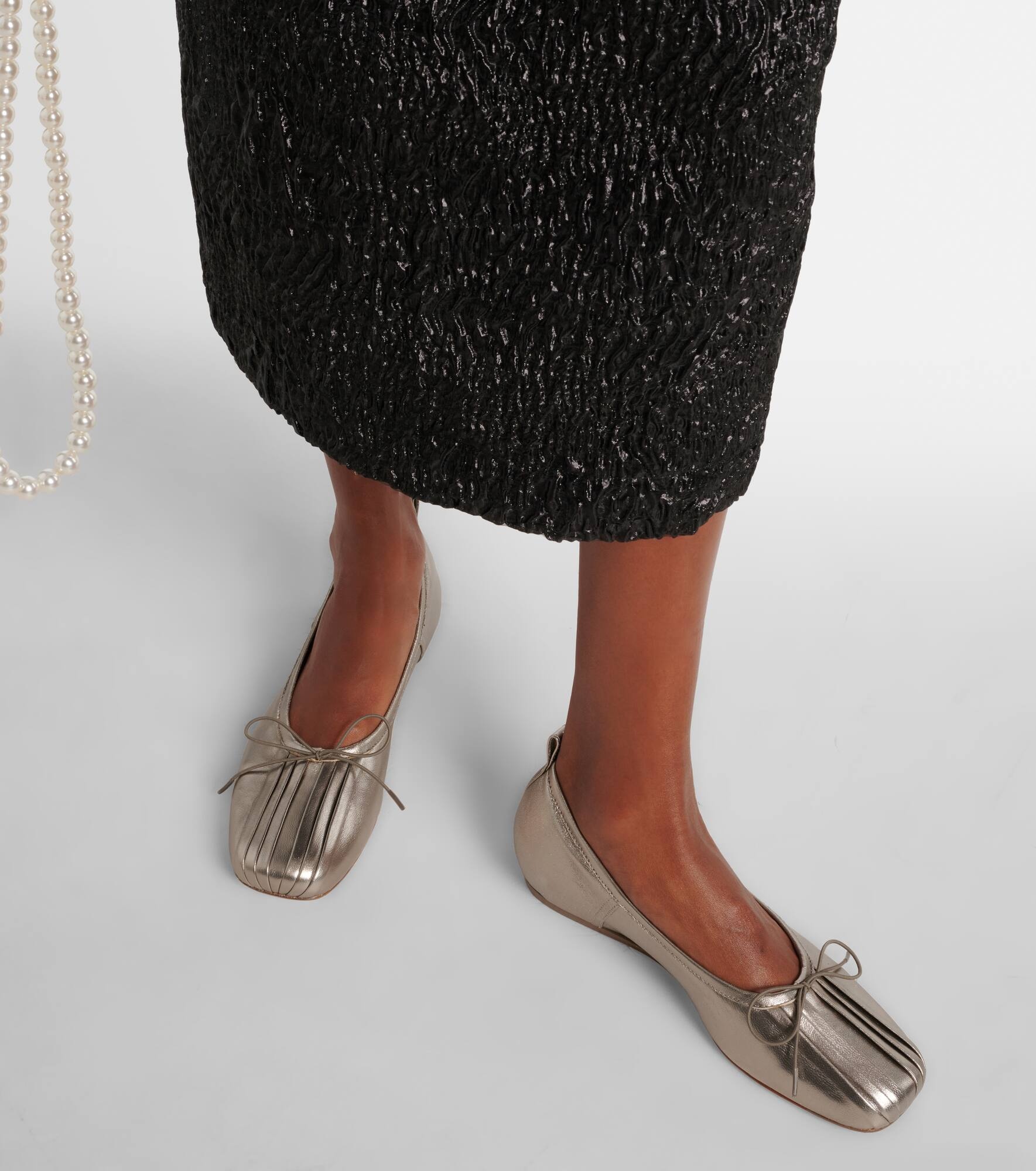 Classic pleated leather ballet flats - 4