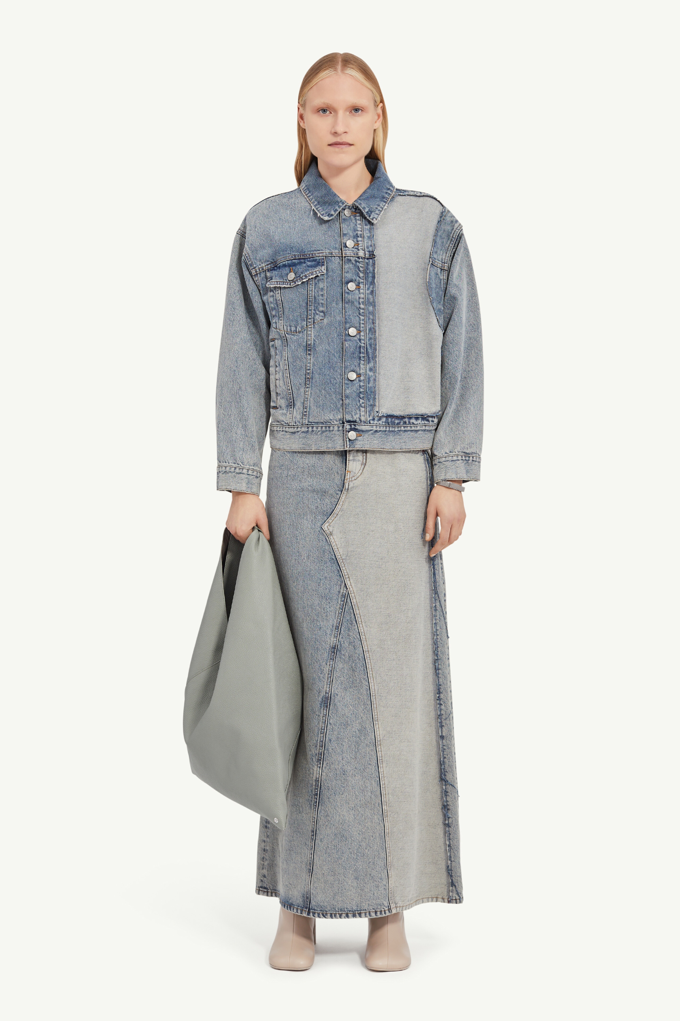 【MM6 MAISON MARGIELA】 Patchwork denim maxi skirt Patchwork denim maxi skirt in blue - MM 6 Maison Margiela
