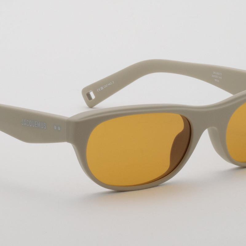 JACQUEMUS Matt Putty의 Sole Angular D 프레임 outlook