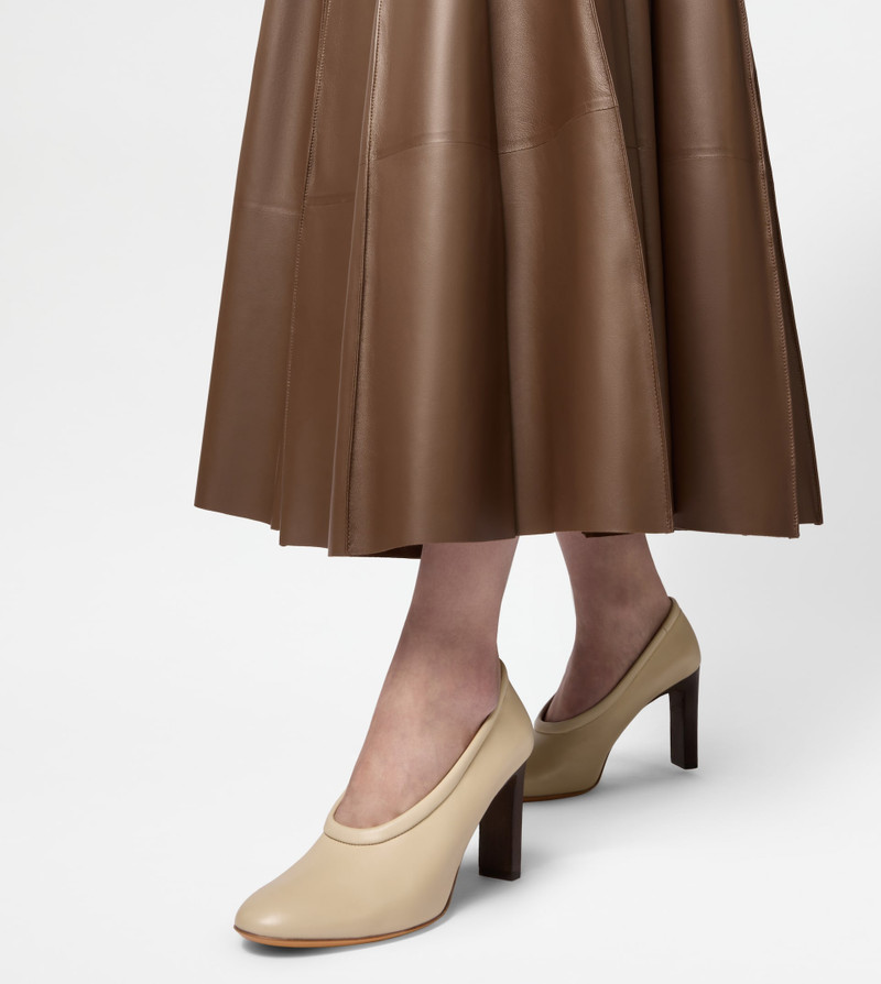 Tod's PUMPS IN NAPPA LEATHER - OFF WHITE outlook