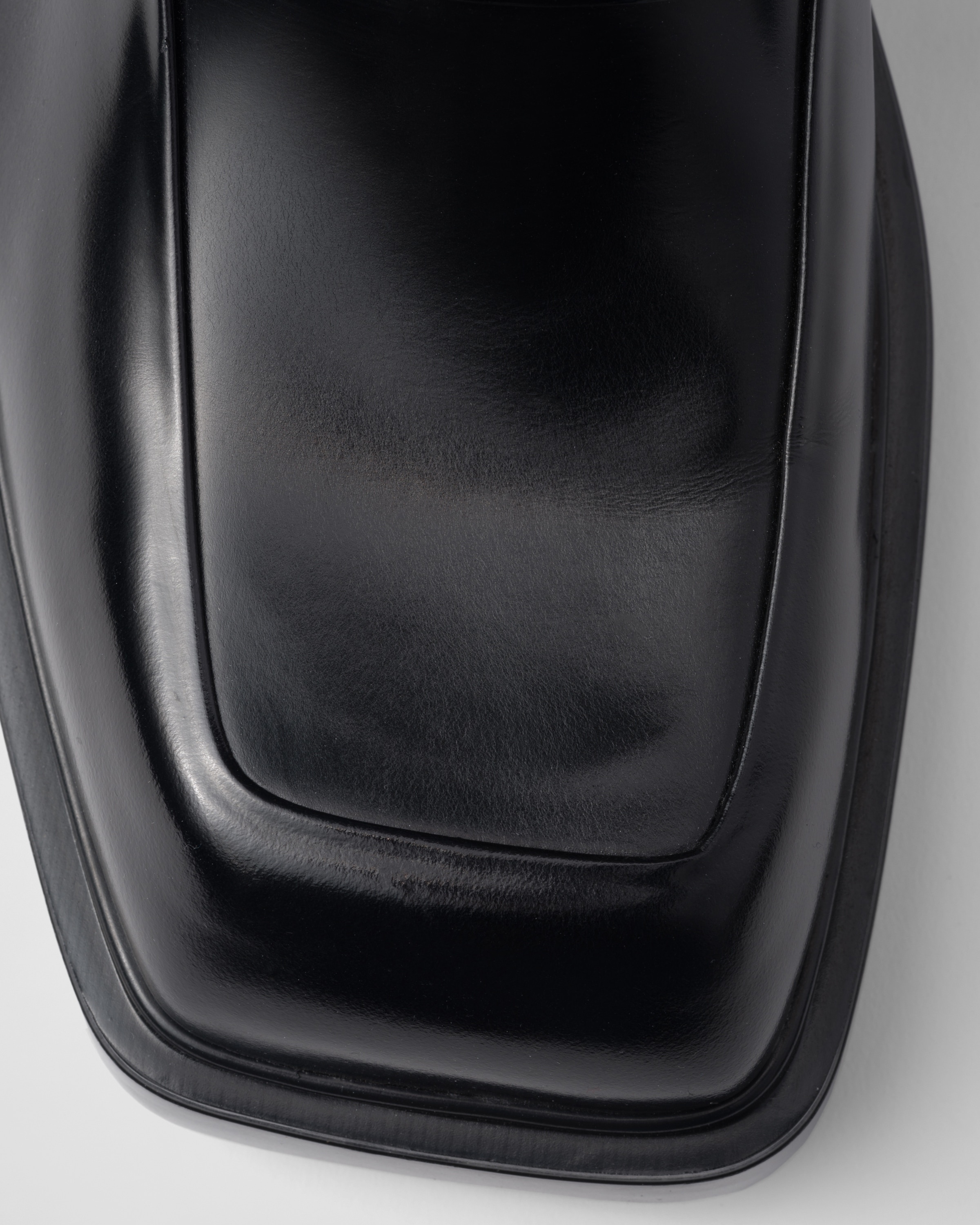 Brushed leather loafers - 7