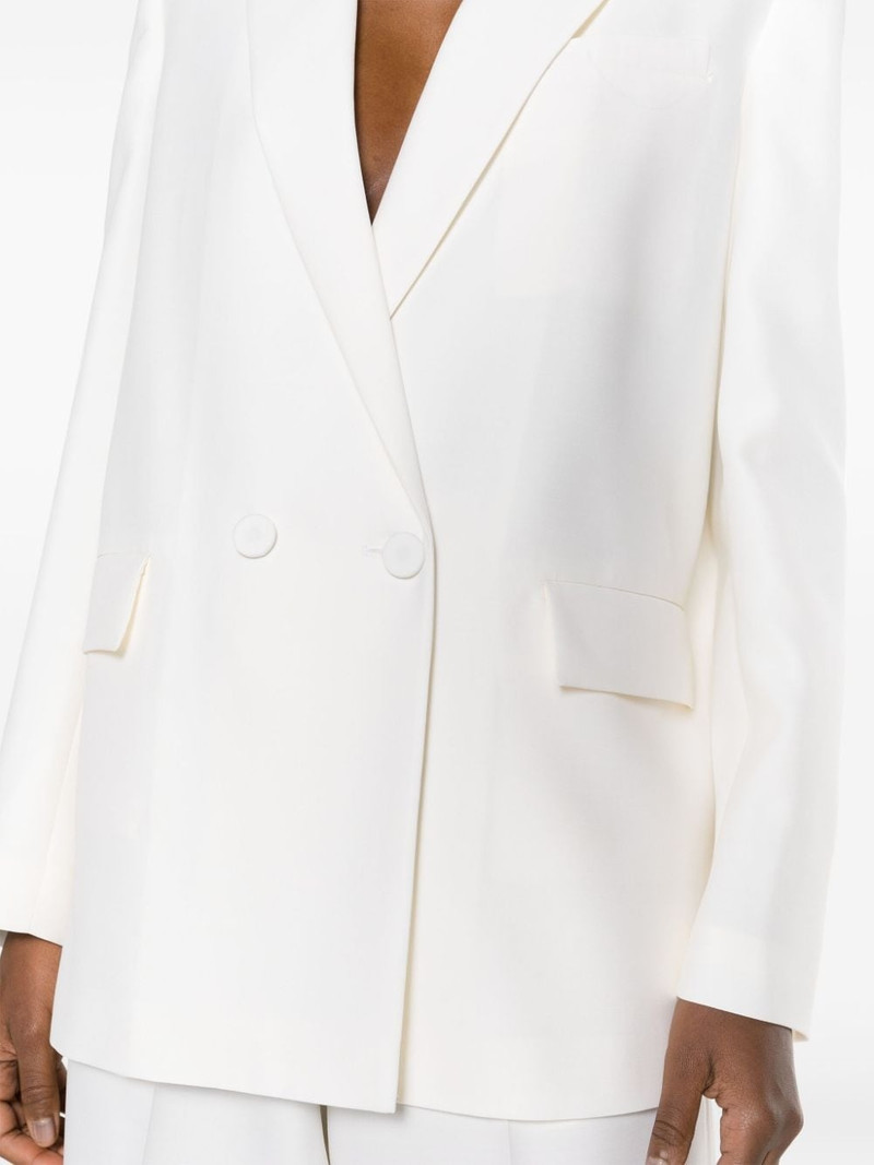 peak-lapels double-breasted blazer 5