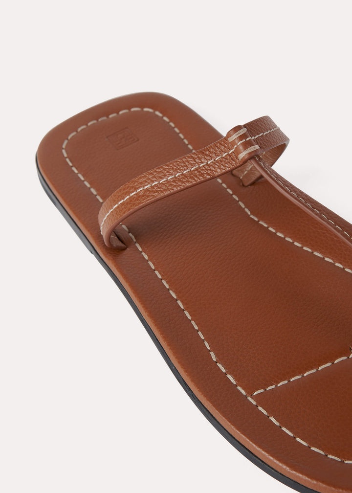 The t-strap sandal tan grain - 6
