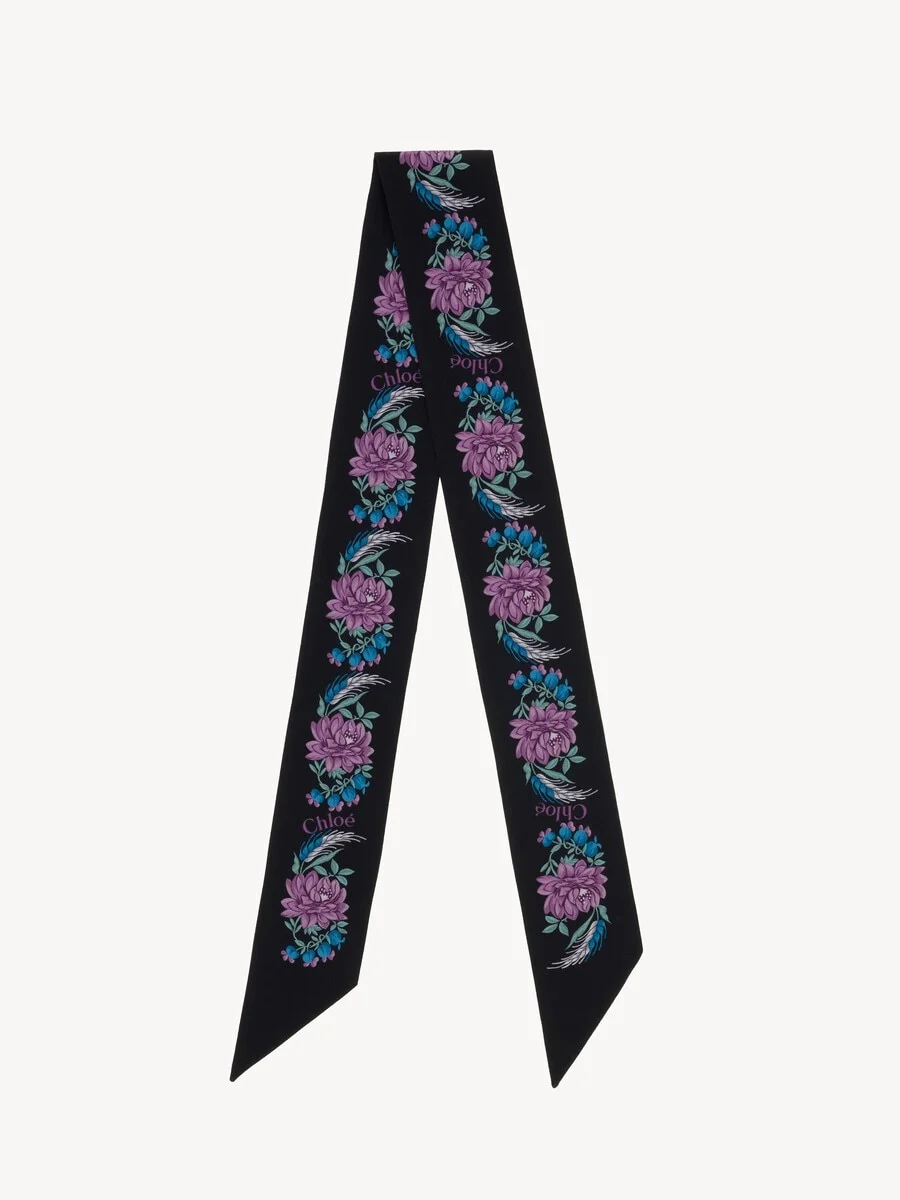 THE CHLOÉ FOLK BANDEAU SCARF IN SILK CRÊPE - 1