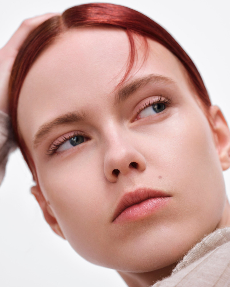 Prada Blushing Care lip balm - U001 - ASTRAL PINK 6