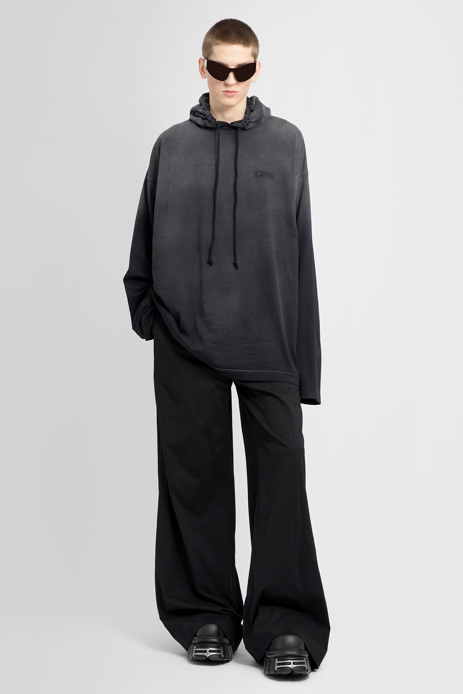 VETEMENTS MAN BLACK TROUSERS - 5