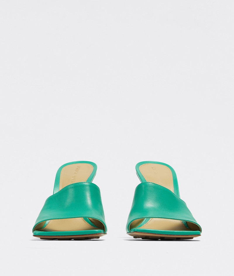 Bottega Veneta stretch outlook