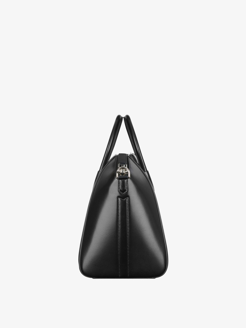 Givenchy MEDIUM ANTIGONA BAG outlook
