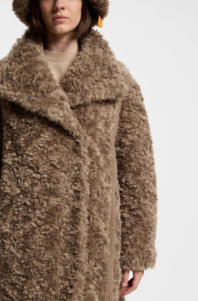 CONCEALED-CLOSURE COAT IN FAUX FUR 6