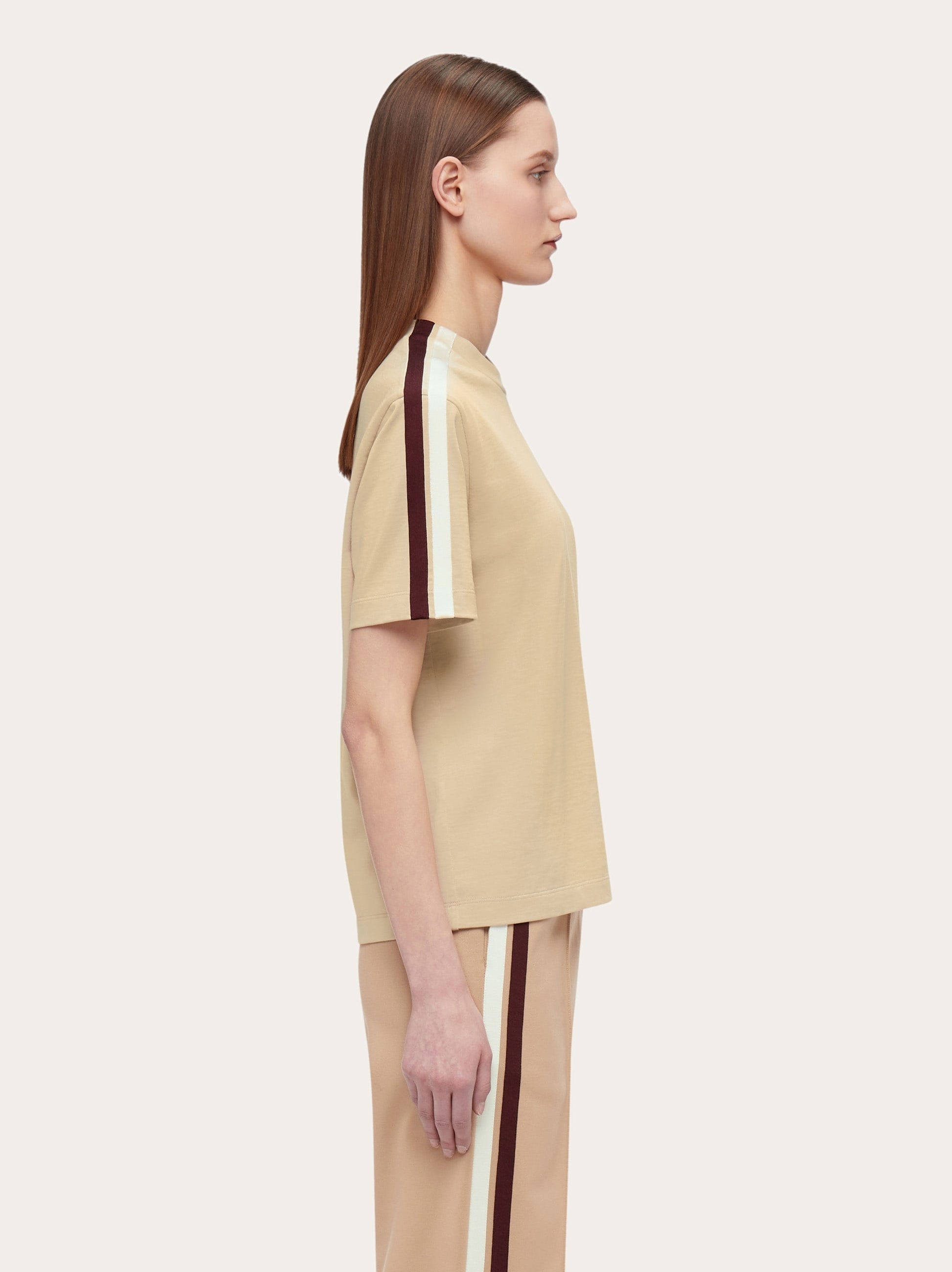 Sporty t-shirt - 3