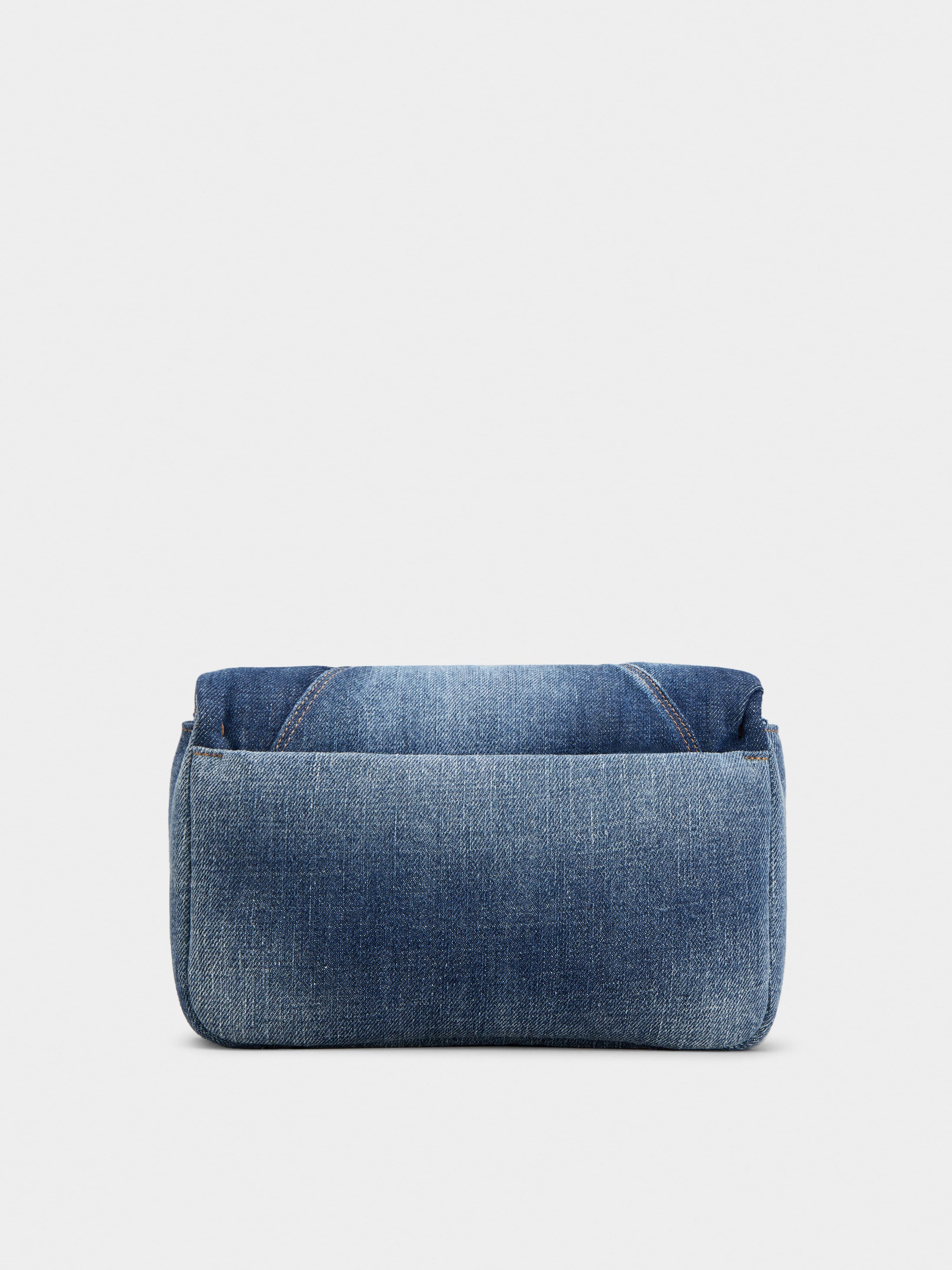 [Roger Vivier]Viv' Choc バッグ (デニム) Roger Vivier Viv' Choc Bag in Denim | REVERSIBLE