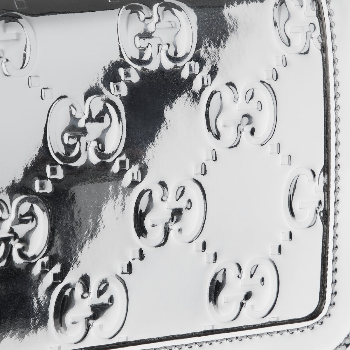 Mini embossed GG shoulder bag - 3